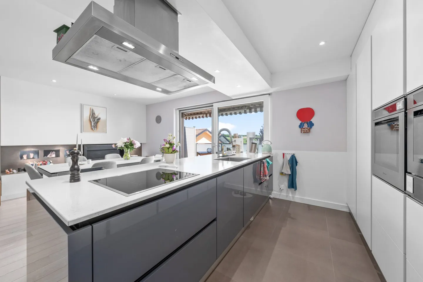 Herzoglicher Tipp: Raffiniertes Duplex mit Aussicht und hochwertigen Ausstattungen - Photo 5 sur 25