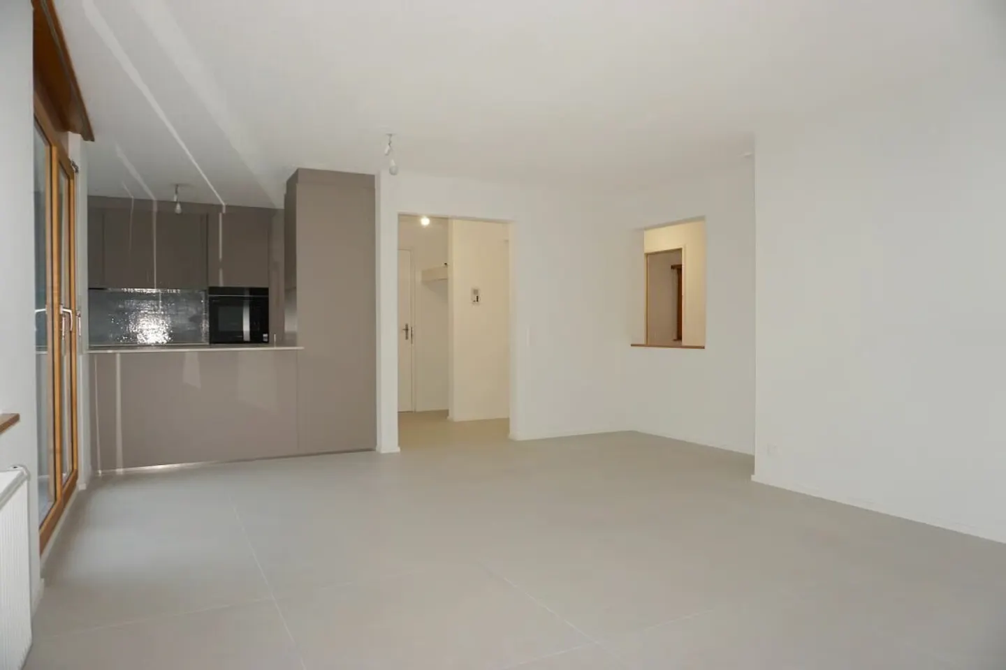 ARI-249 Magnificent renovated 4.5-room apartment with parking - Photo 1 of 17