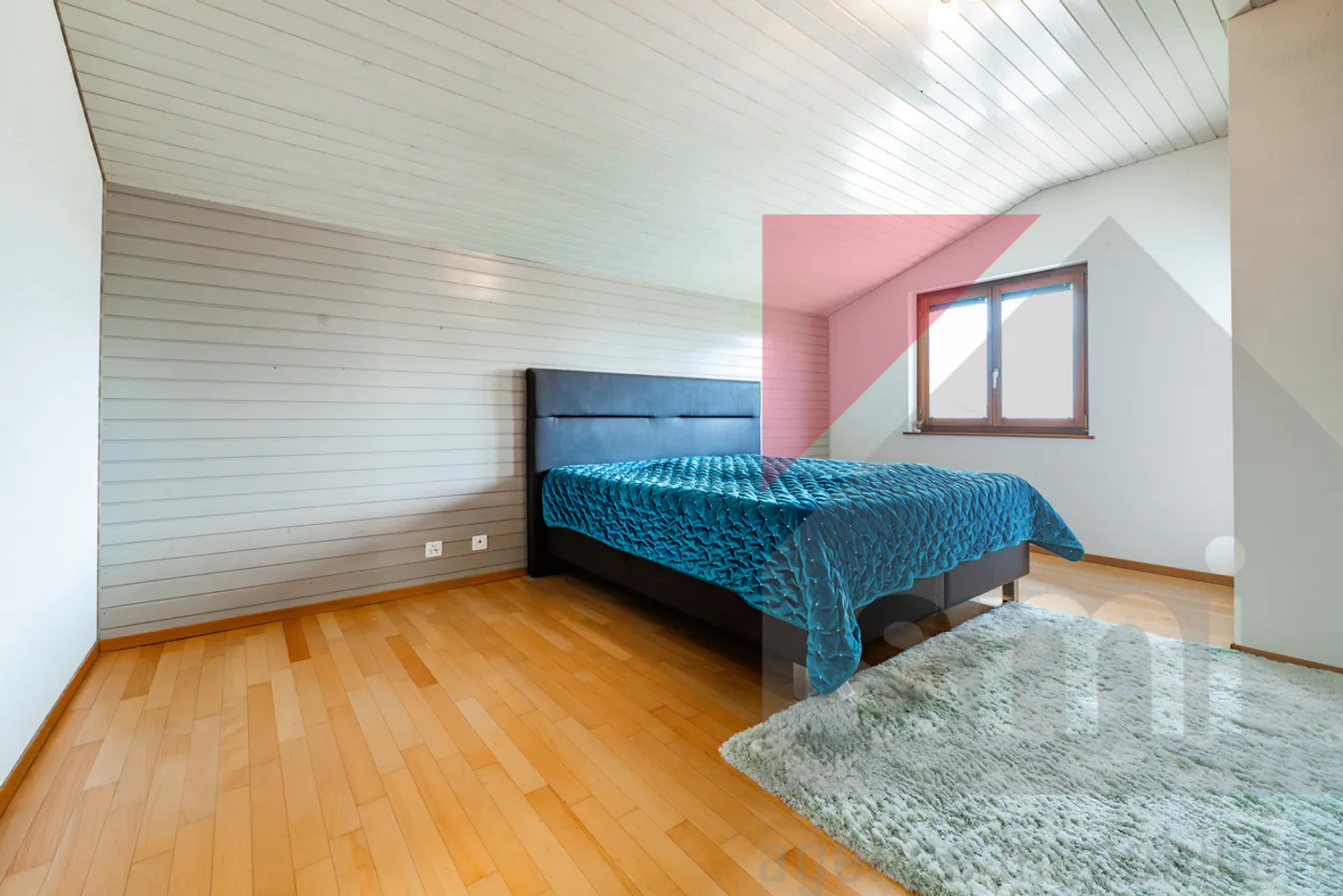 Bequeme Villa mit unabhängigem Studio, Grundstück von 1055m2 - Foto 10 von 20