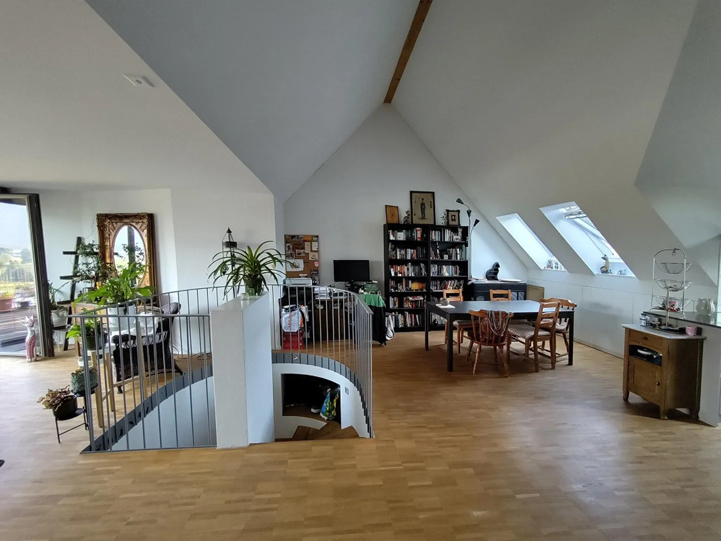 Appartement en Attique 2 ½ pièces avec espace galerie - Photo 4 sur 8