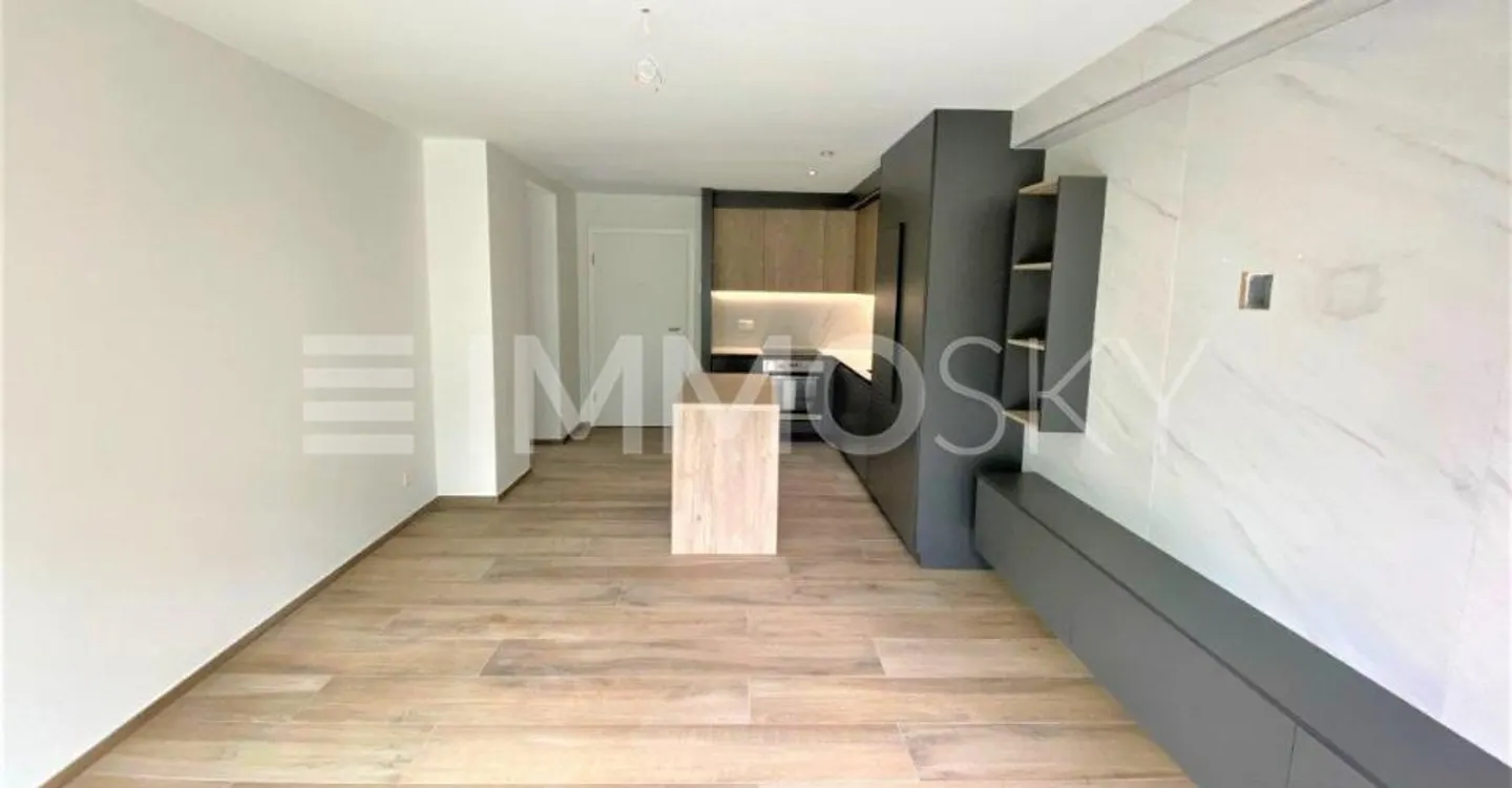 Elegant, strategically located, with river view - Photo 2 of 5