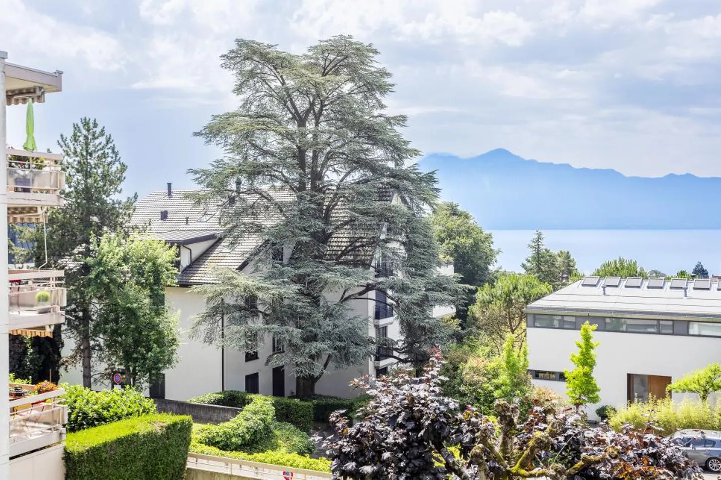 À seulement 2 pas du centre de Pully Sud ! - Photo 1 sur 7