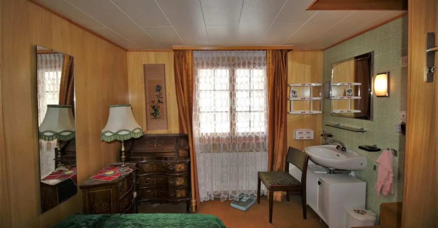 1/2 Chalet 4.5-07 - Photo 8 of 10
