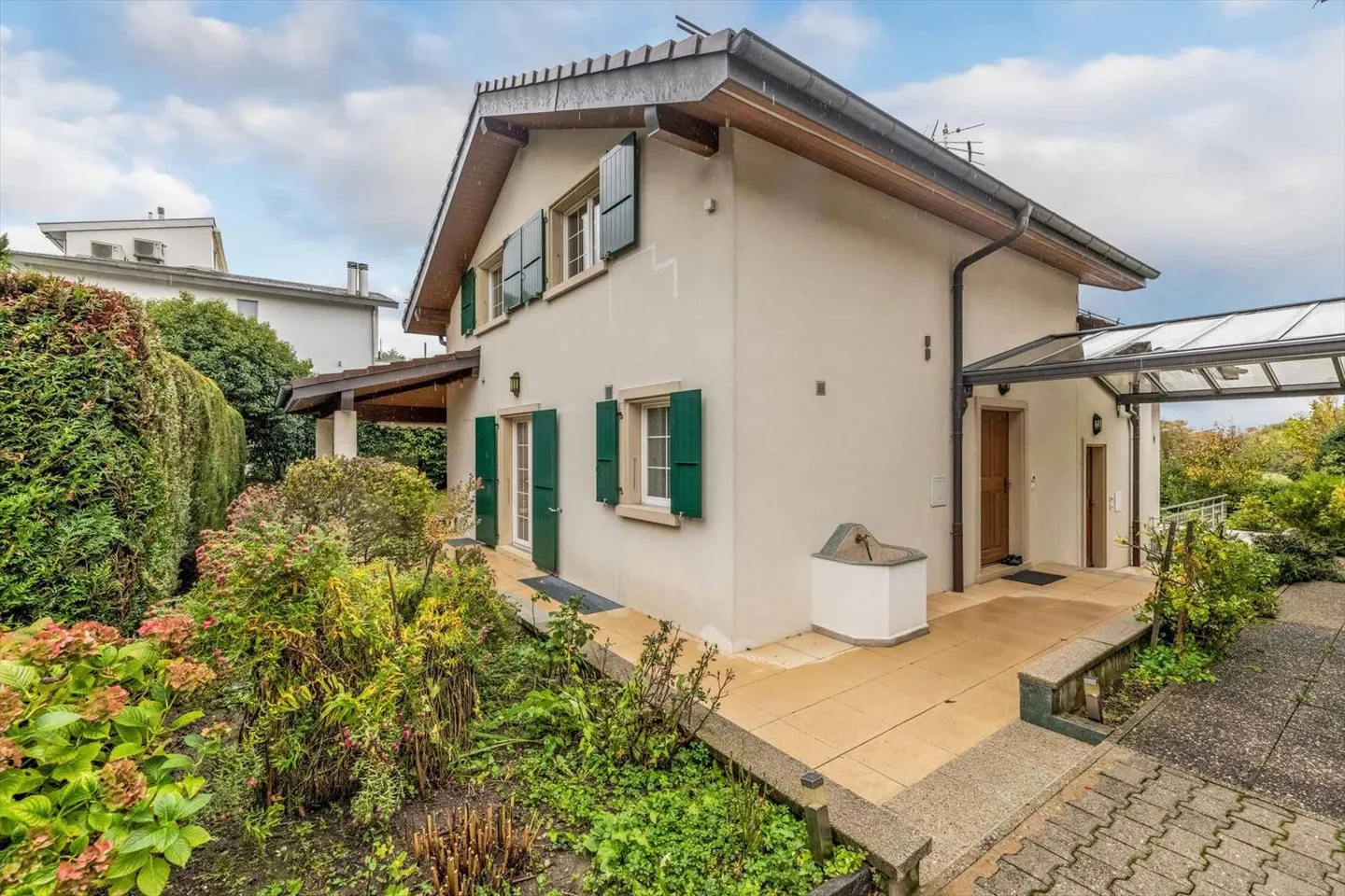 Maison jumelle à louer - Photo 1 sur 10