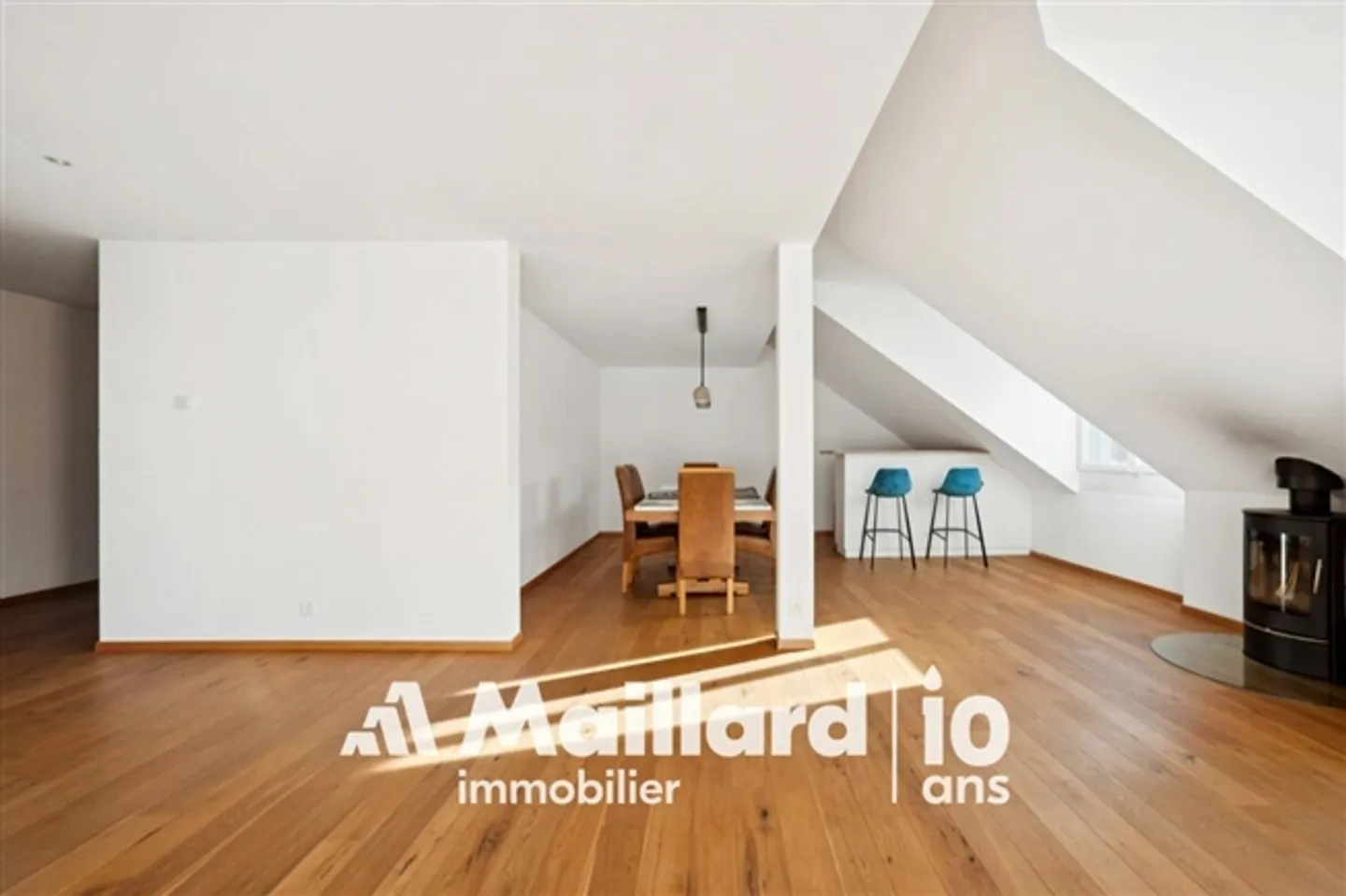 Elegantes Penthouse-Duplex in St-Cergue - Foto 2 von 14