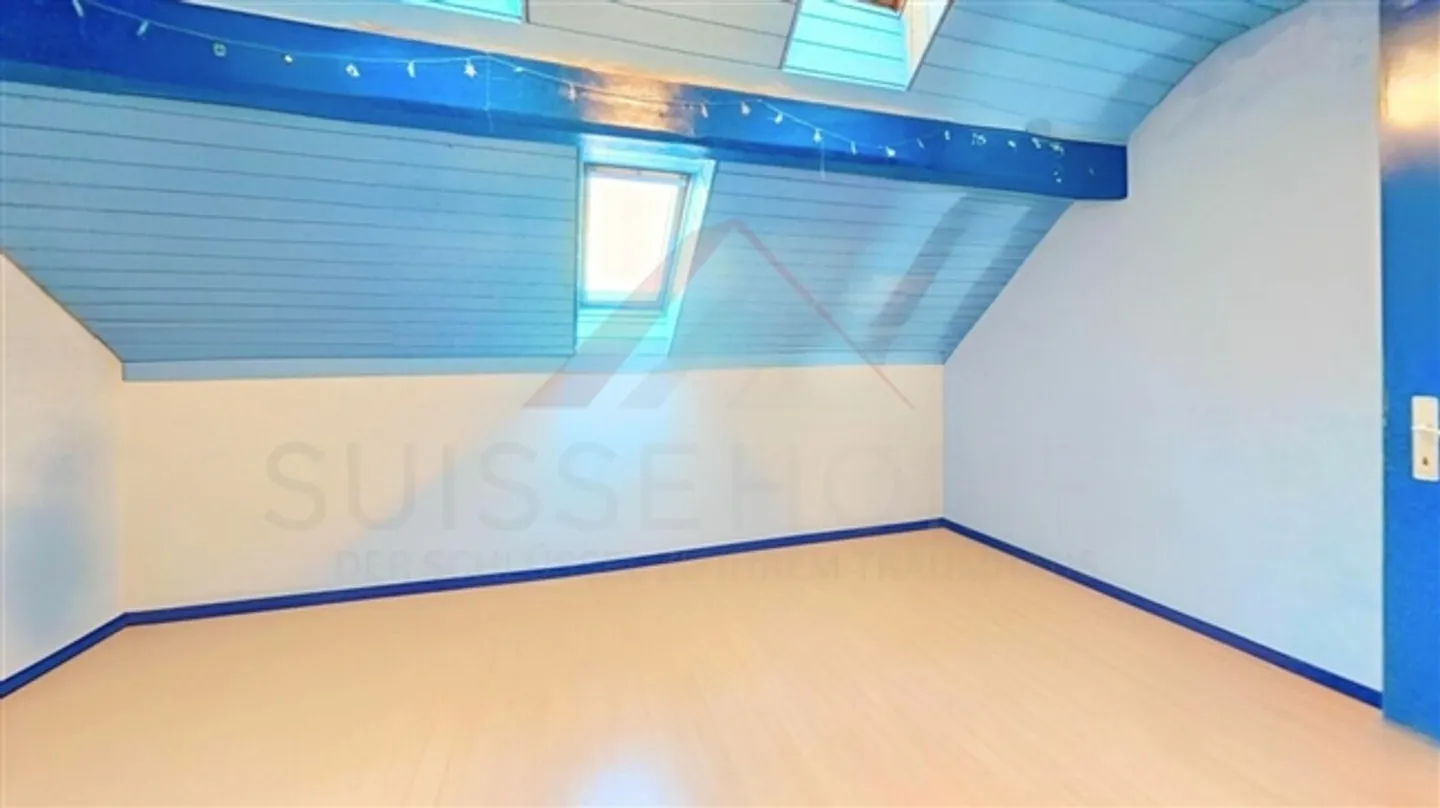 Vivre avec charme - maison bifamiliale attrayante à Niederbipp avec potentiel et emplacement calme - Photo 10 sur 20