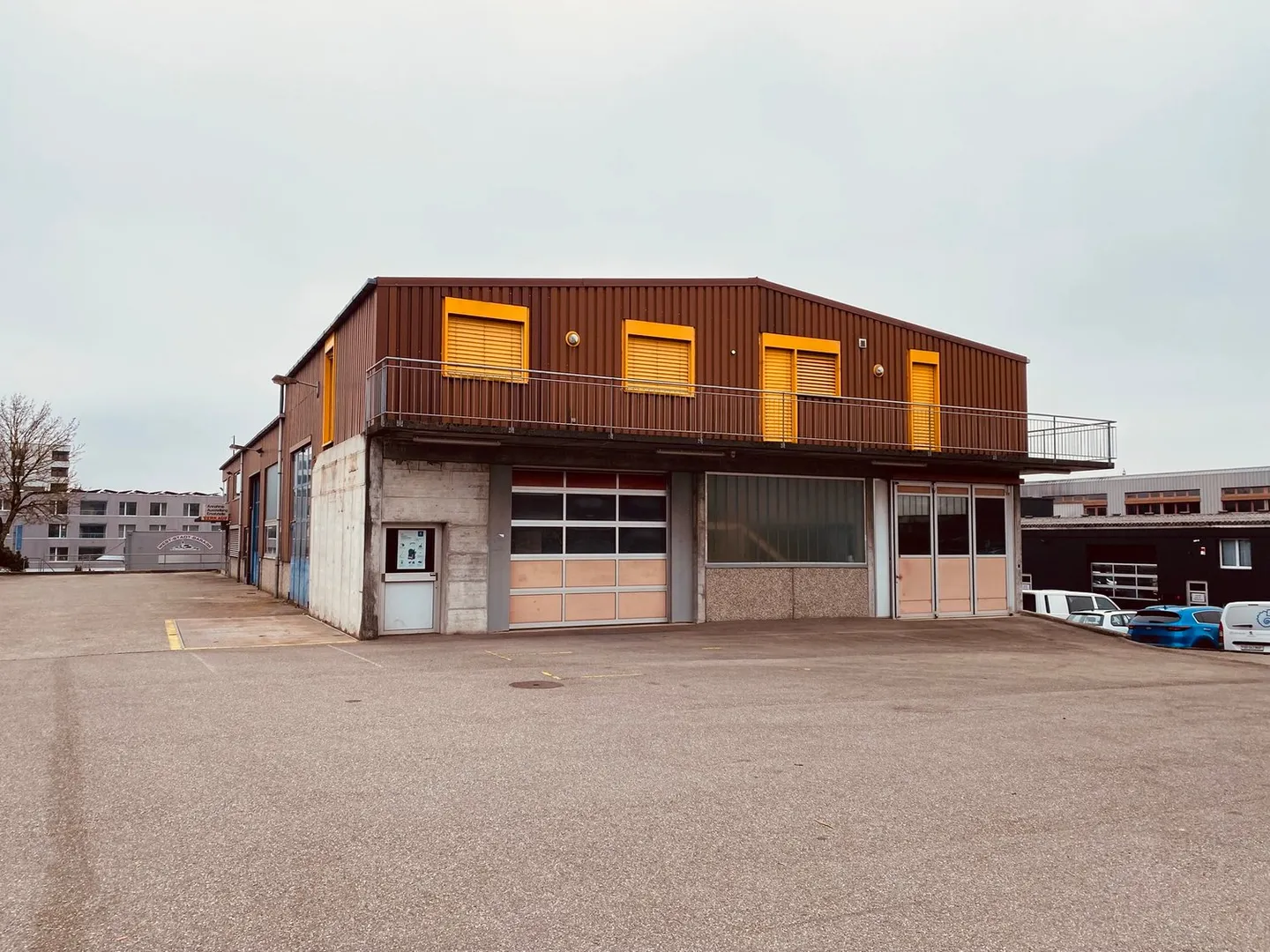 Spazio commerciale attraente in affitto a Bellach - Foto 1 di 5