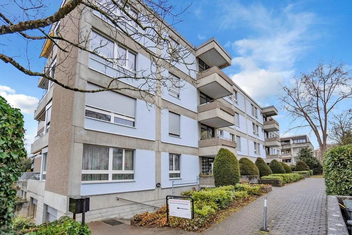 Belle et ensoleillée appartement en attique à Stöckacker - Photo 1 sur 10