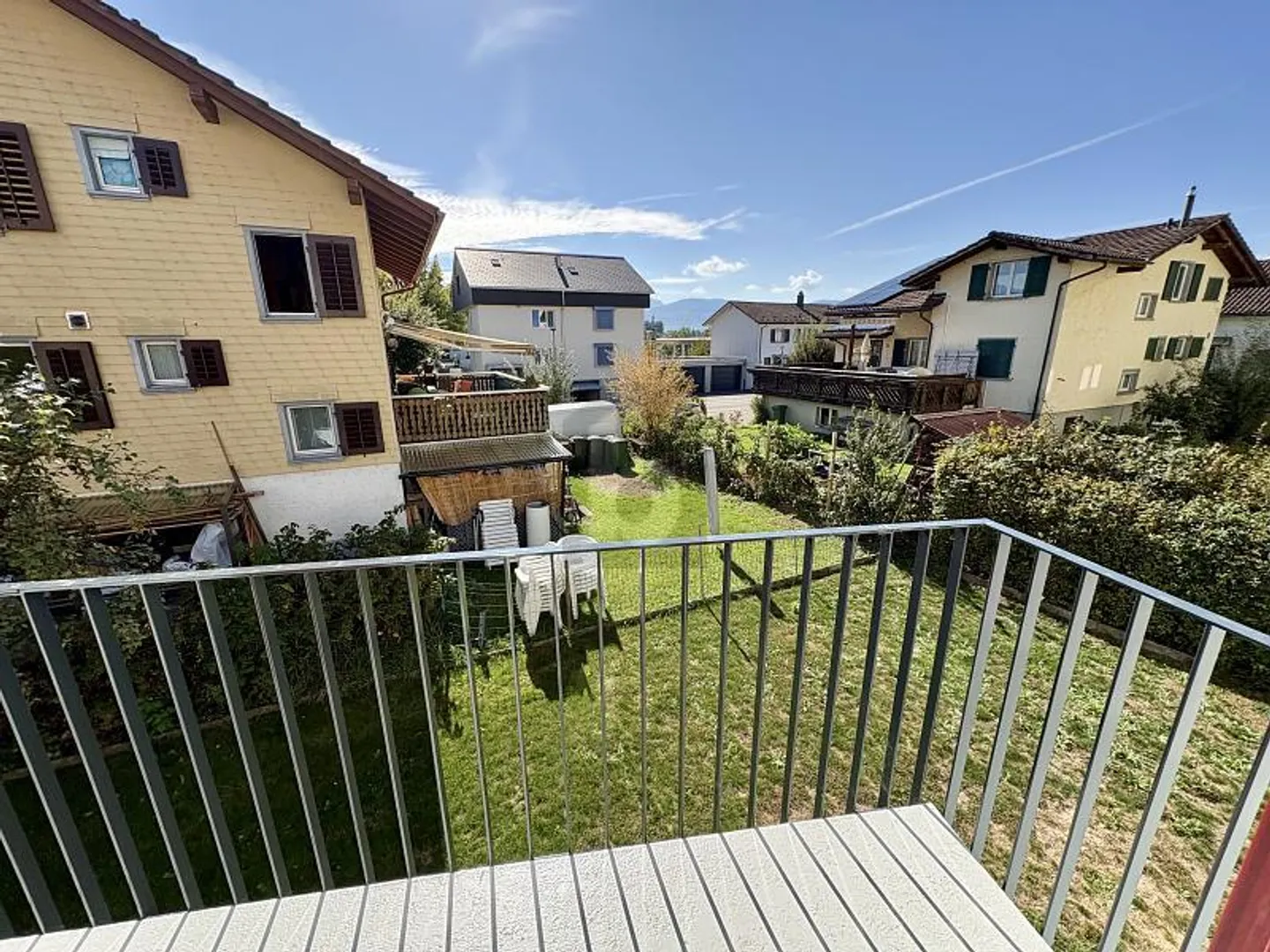 CENTRAL AVEC JARDIN ET BALCON - Photo 2 sur 6