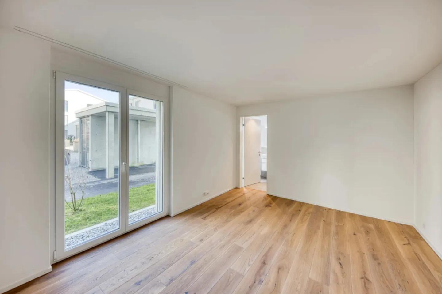 ERSTVERMIETUNG  - moderne 3.5-Zimmer-Wohnung im Eigentumsstandard mit 101 m² Wohnfläche - Foto 4 von 8