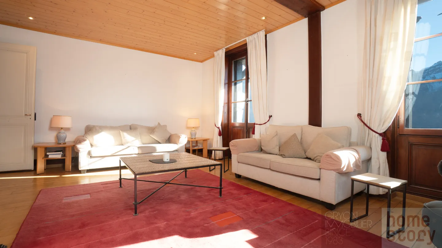 4.5 camere luminose in un ex hotel ristrutturato, centro di Gryon - Foto 6 di 19