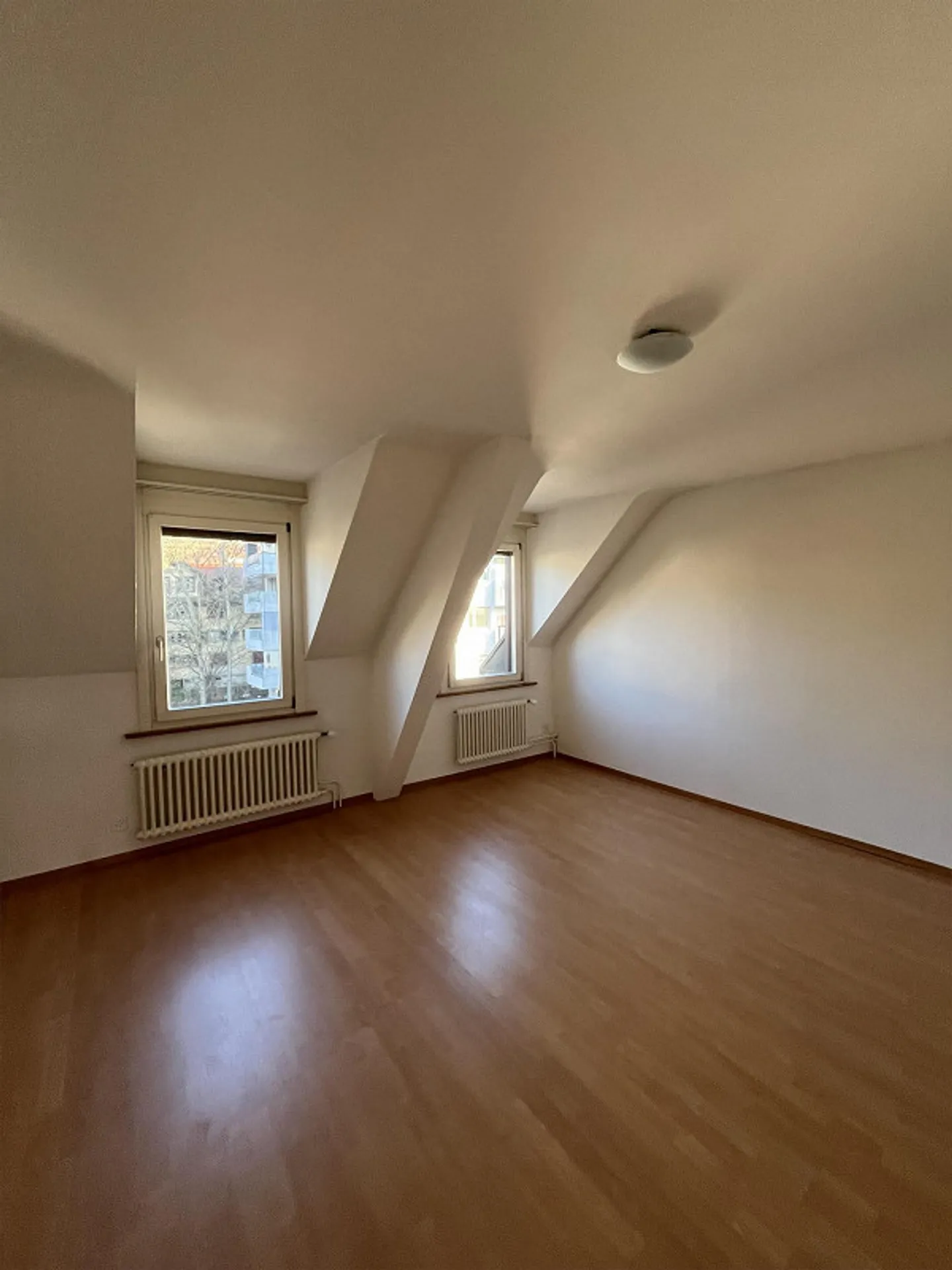 Incantevole appartamento di 3 locali con balcone in affitto - Foto 3 di 7