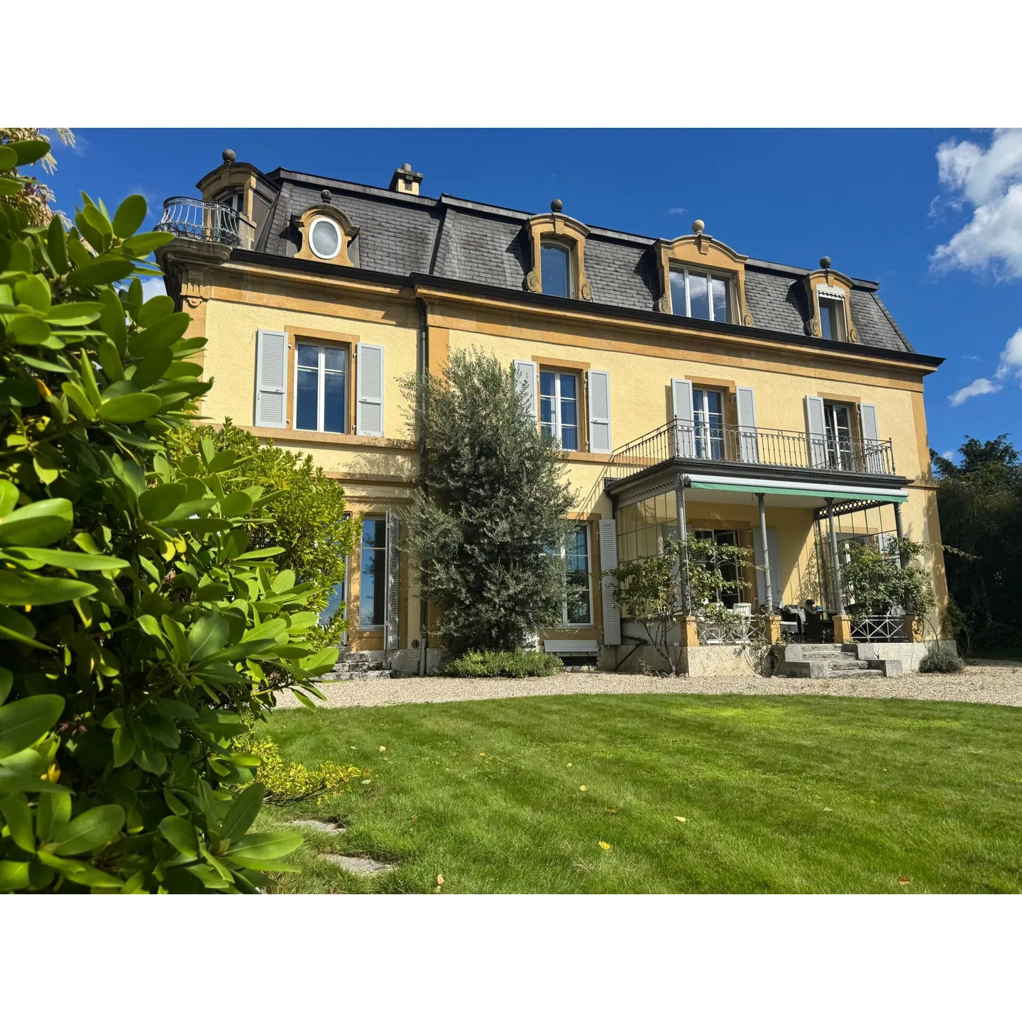 Demeure d'exception à Neuchâtel - Photo 2 sur 16