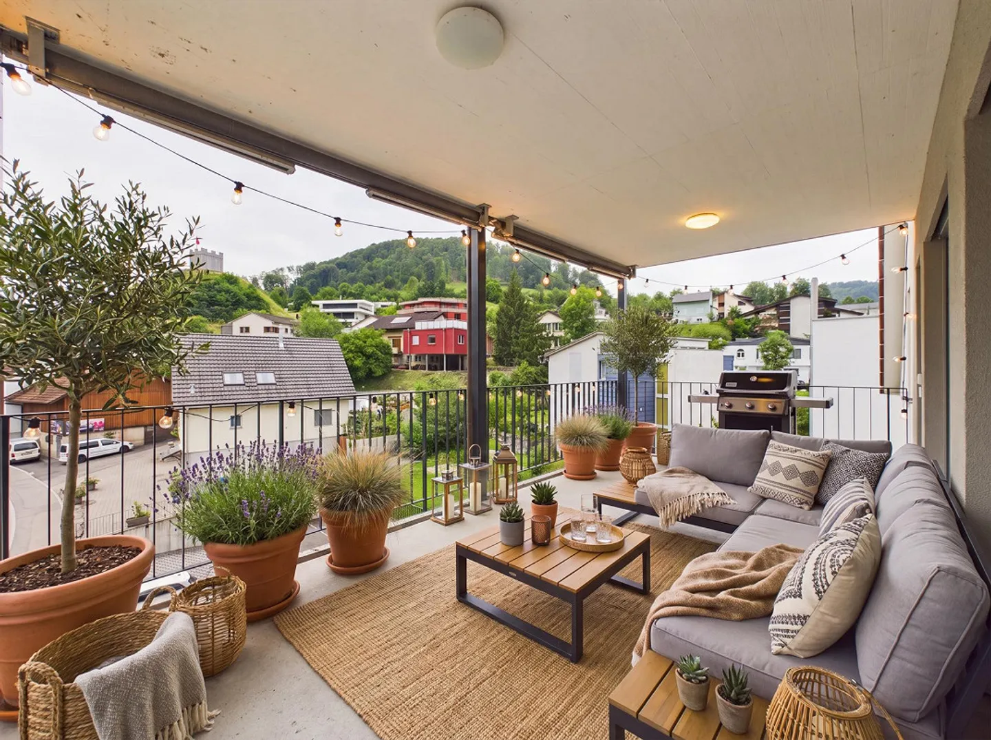Moderne Maisonette mit Balkon - Foto 2 von 9