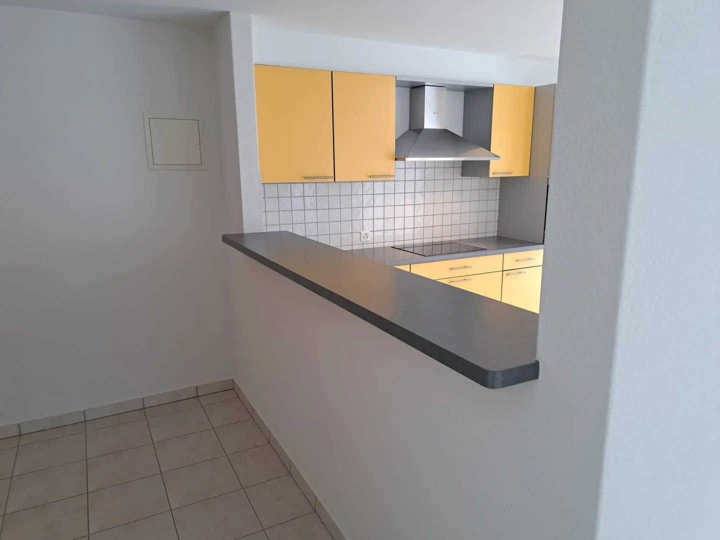 Superbo appartamento con vista su tre lati - Foto 2 di 8