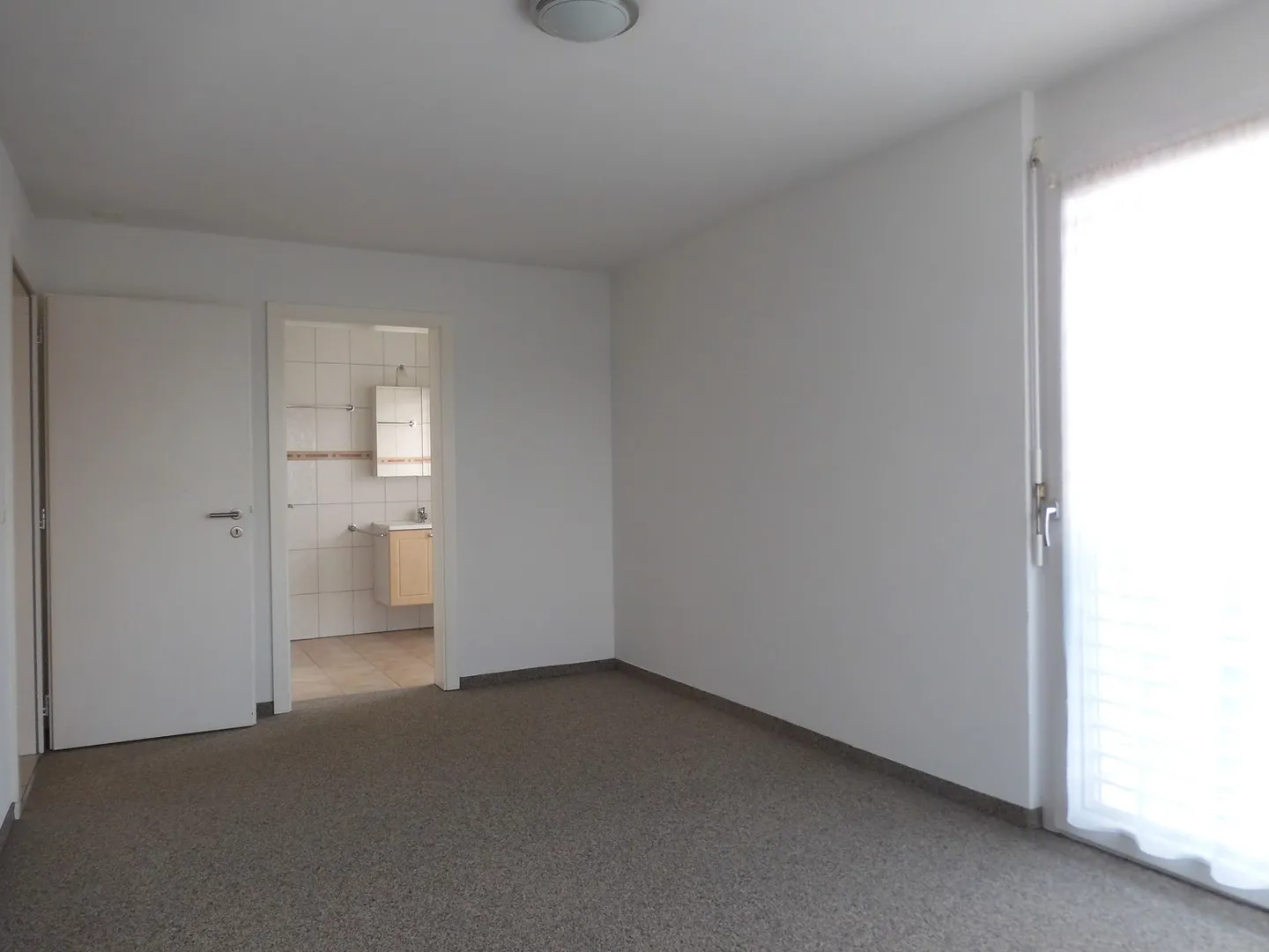 Superbo appartamento con vista su tre lati - Foto 4 di 8