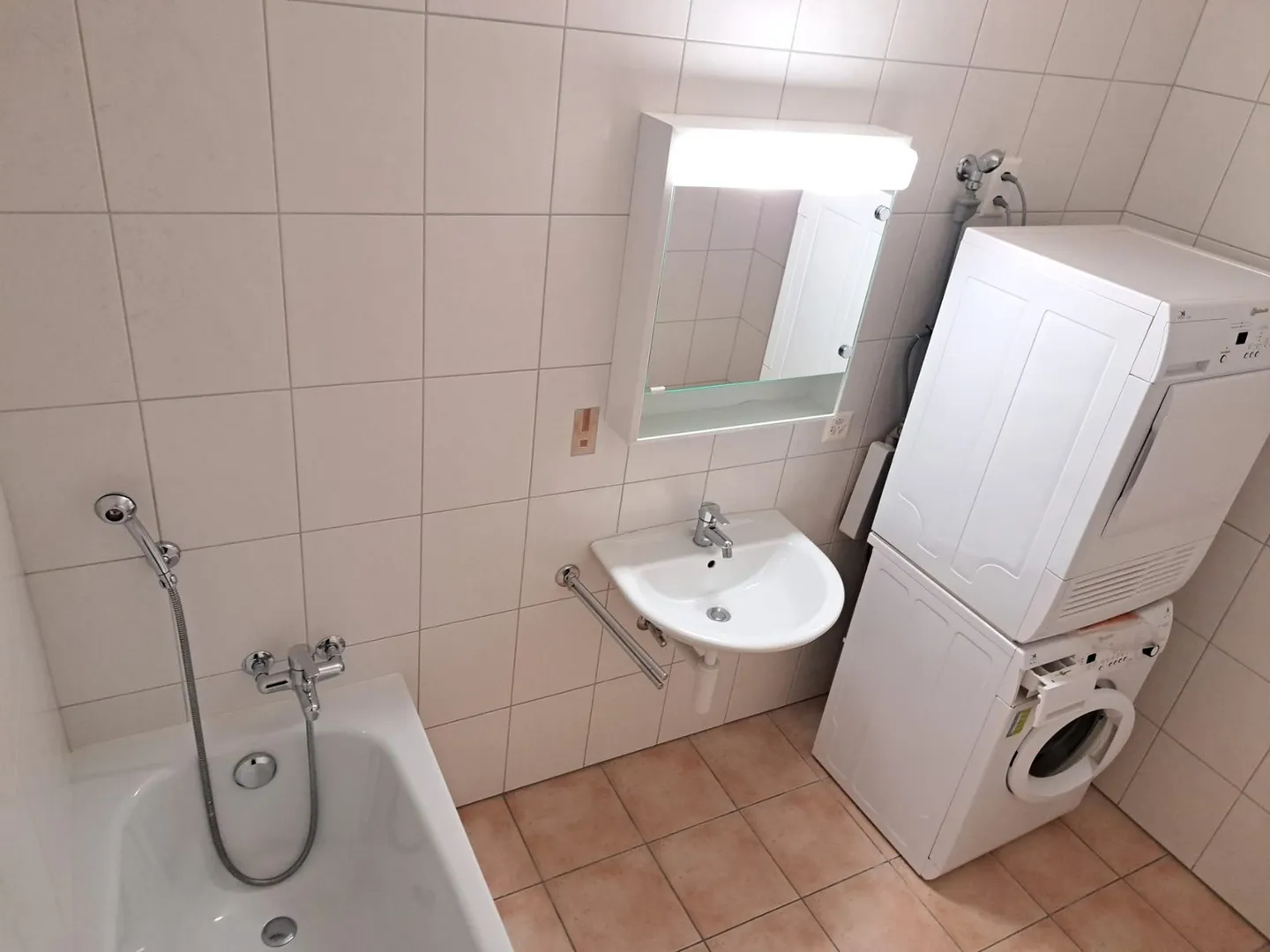 Superbo appartamento con vista su tre lati - Foto 6 di 8