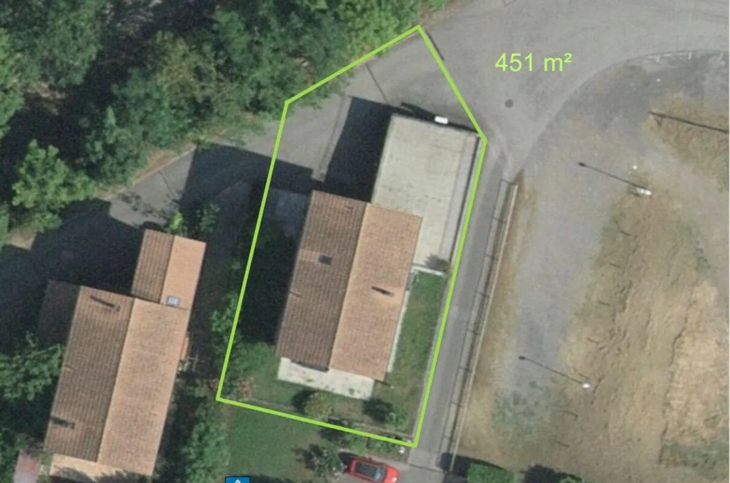 Interesting single-family house in the countryside, with large hobby room/garage and partial lake view - Photo 21 of 21