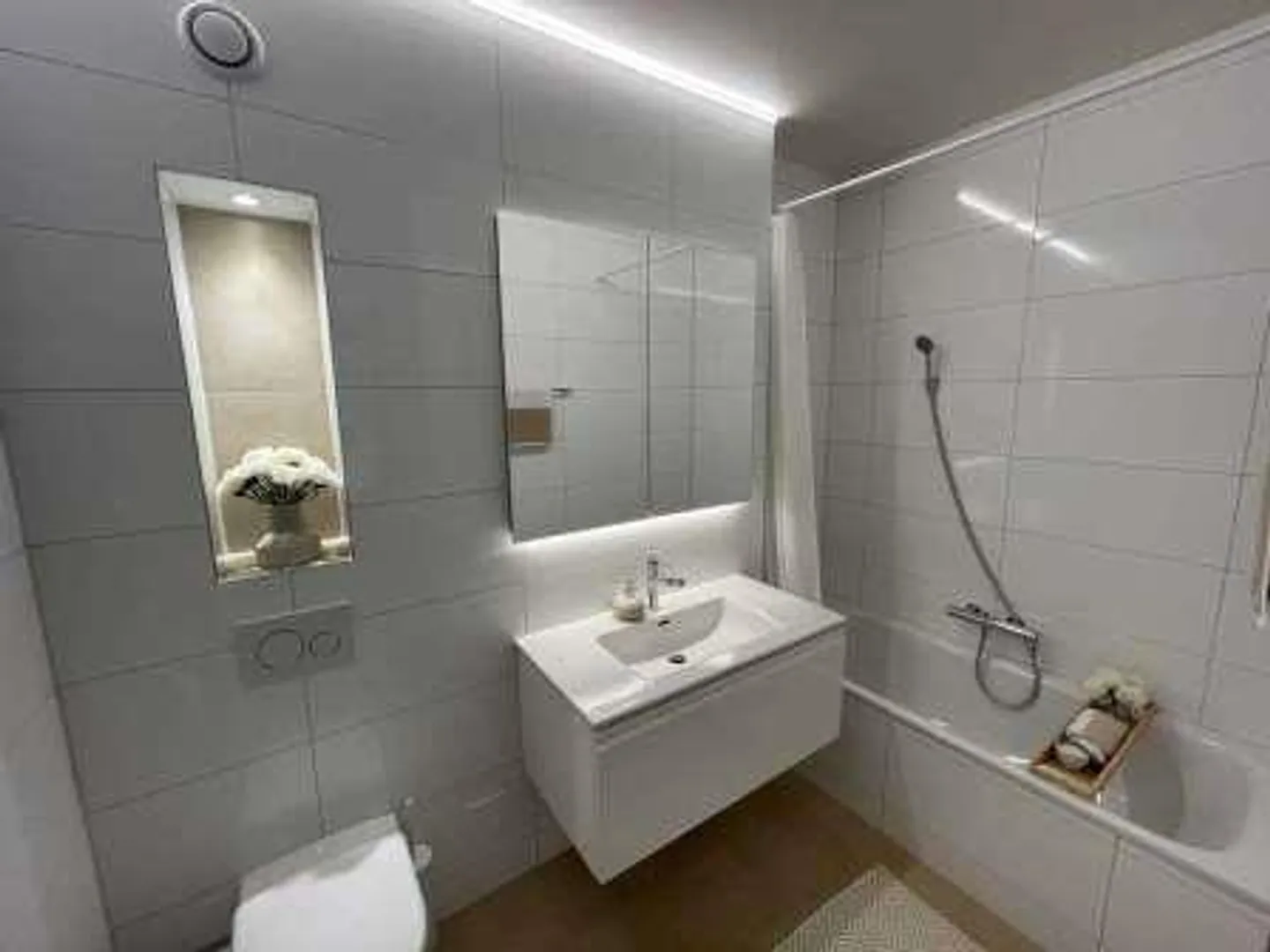 Appartement moderne de 3 pièces près du lac - Photo 3 sur 5