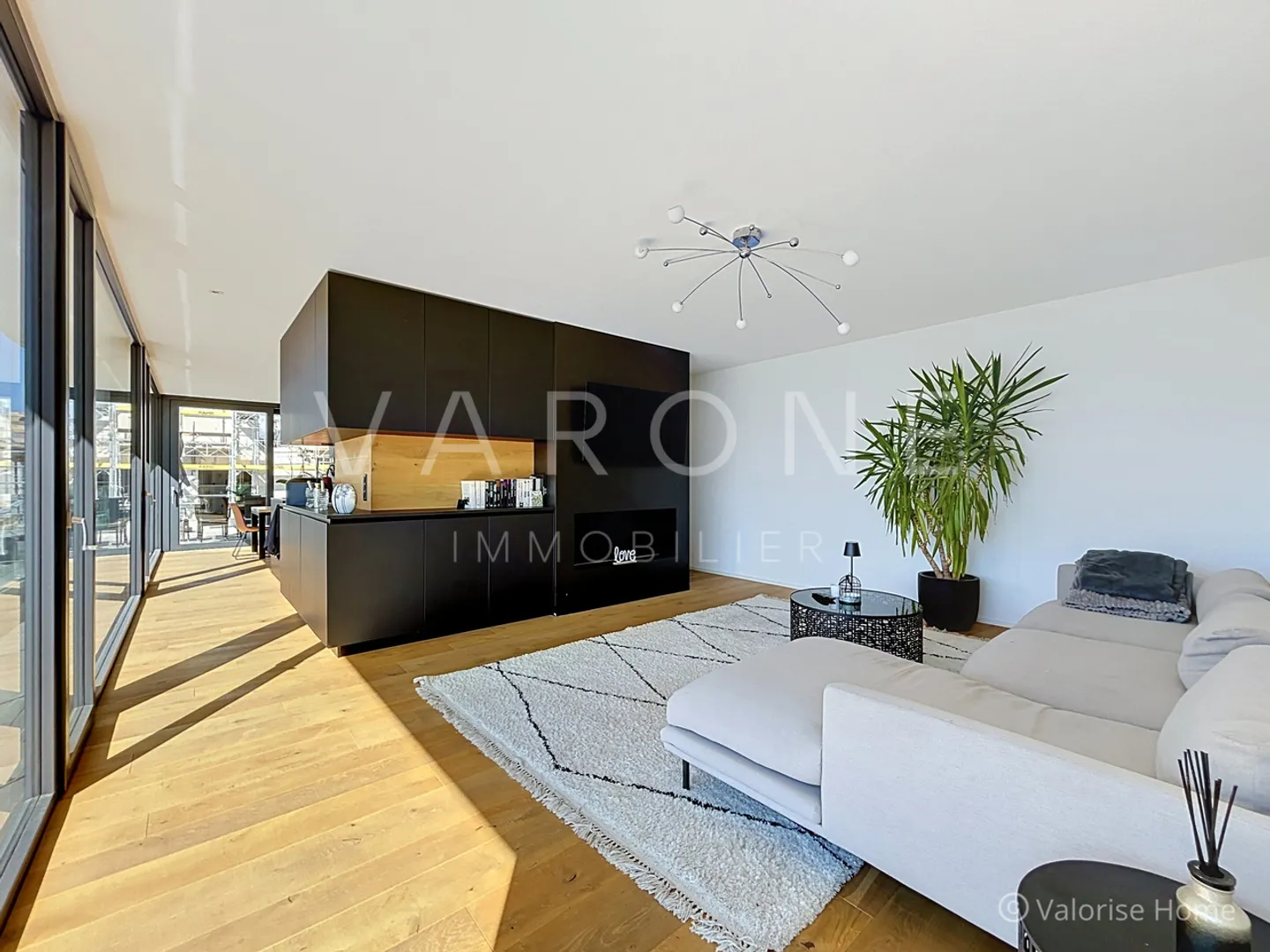 Contemporary villa with 6.5 rooms, pool and panoramic view - Photo 6 of 20