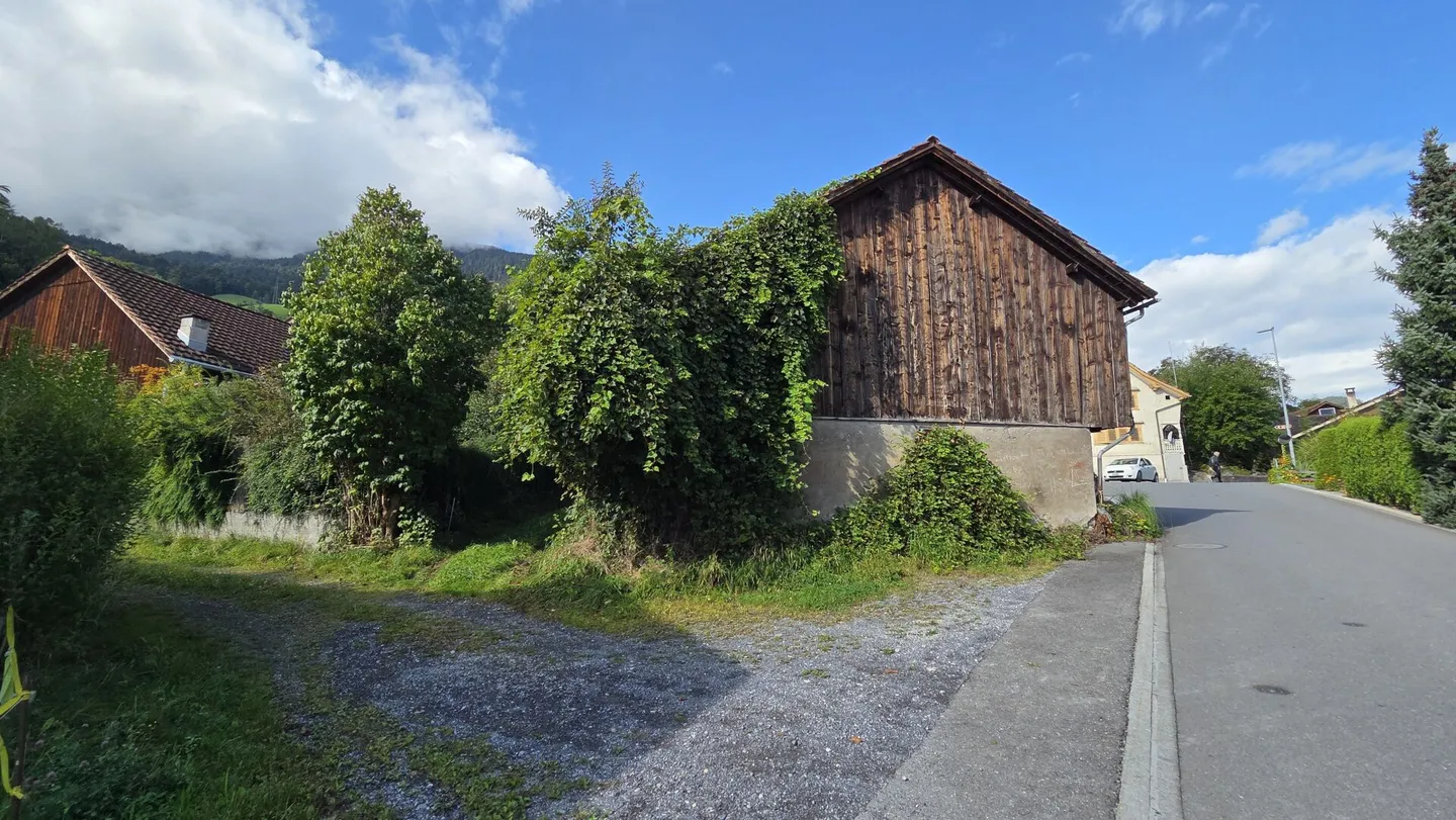 Terreno edificabile attraente nella zona centrale di Wangs - Foto 7 di 7