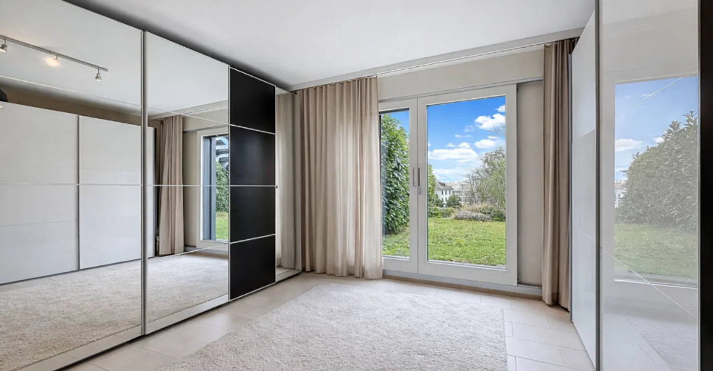 Contemporary duplex with private garden and view of the Alps in Pully Sud - Photo 7 of 10