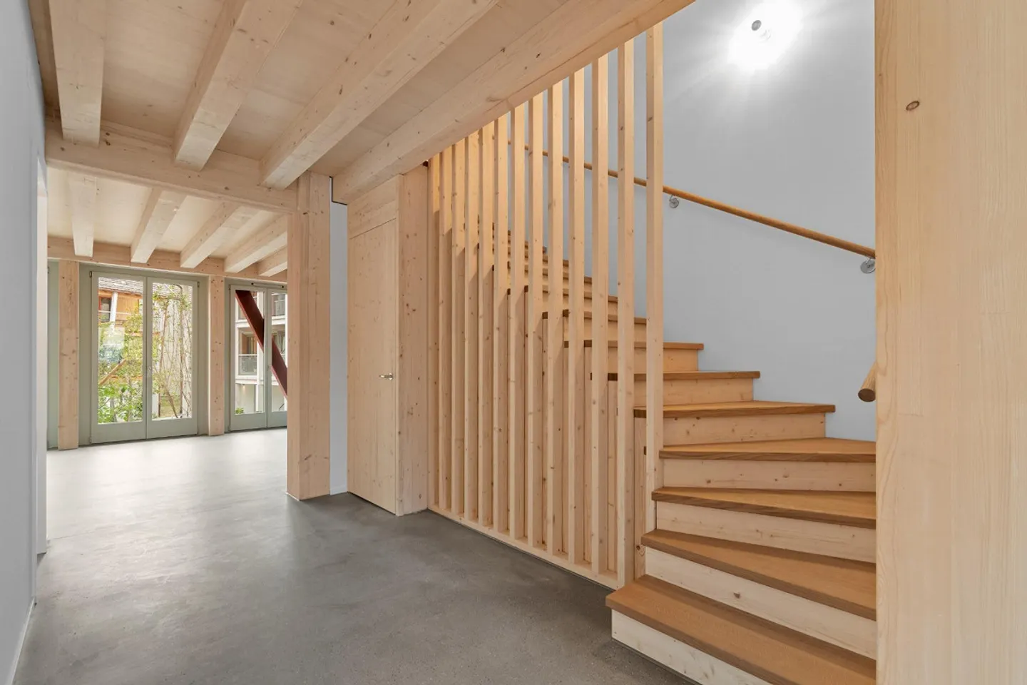 PREMIÈRE OCCUPATION / Maison de ville de 5,5 pièces - Photo 3 sur 13