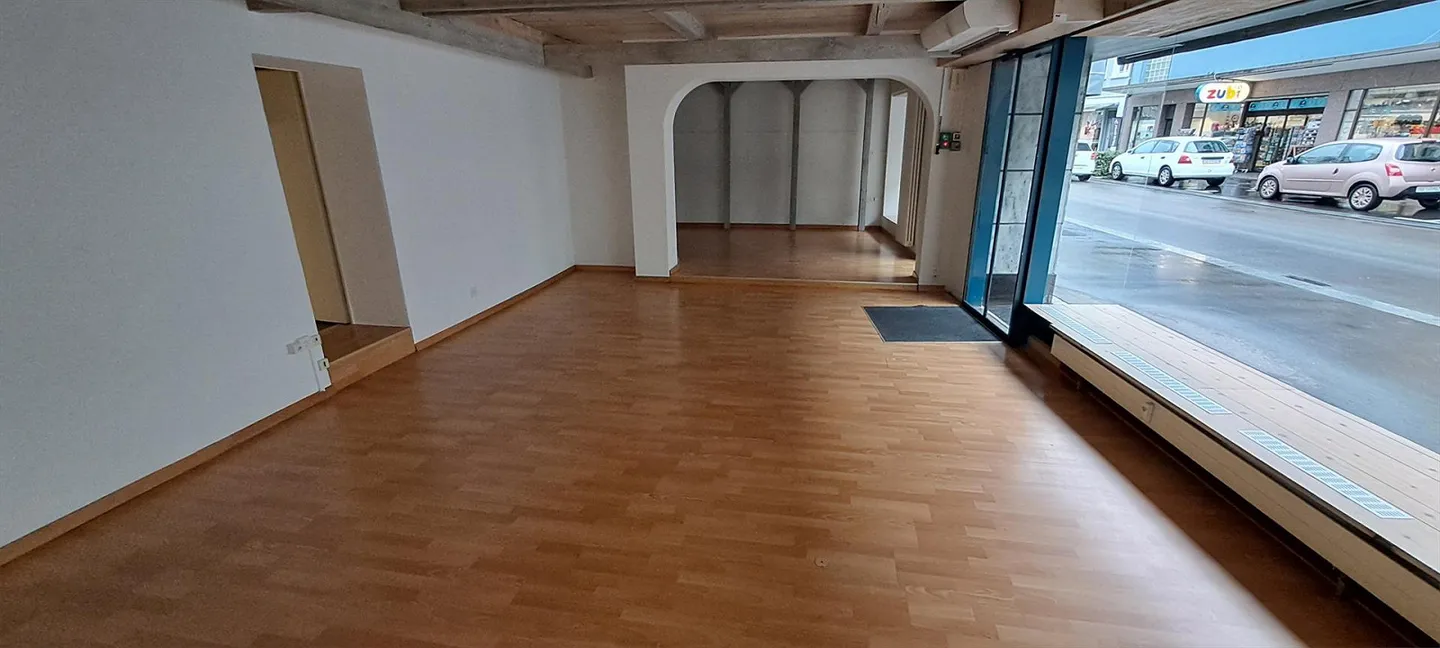 Negozio o ufficio in centro - Affitto negoziabile - Foto 1 di 8