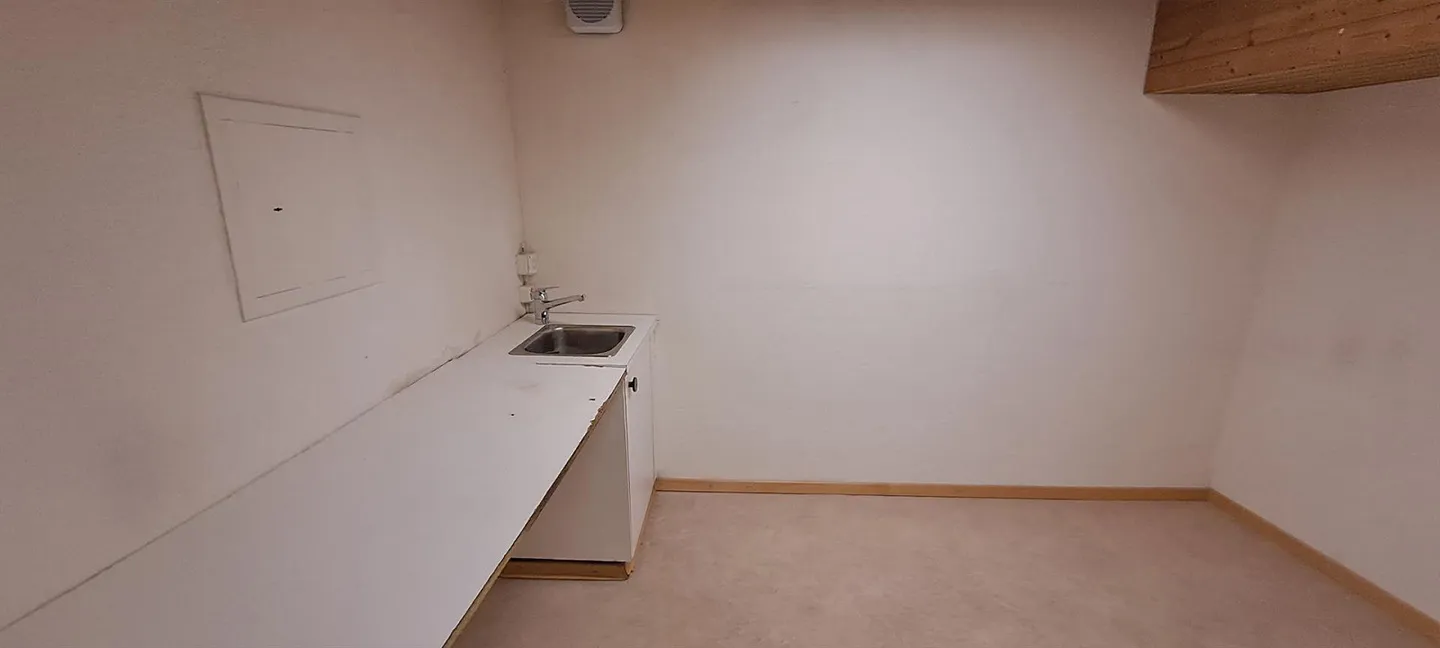 Negozio o ufficio in centro - Affitto negoziabile - Foto 5 di 8
