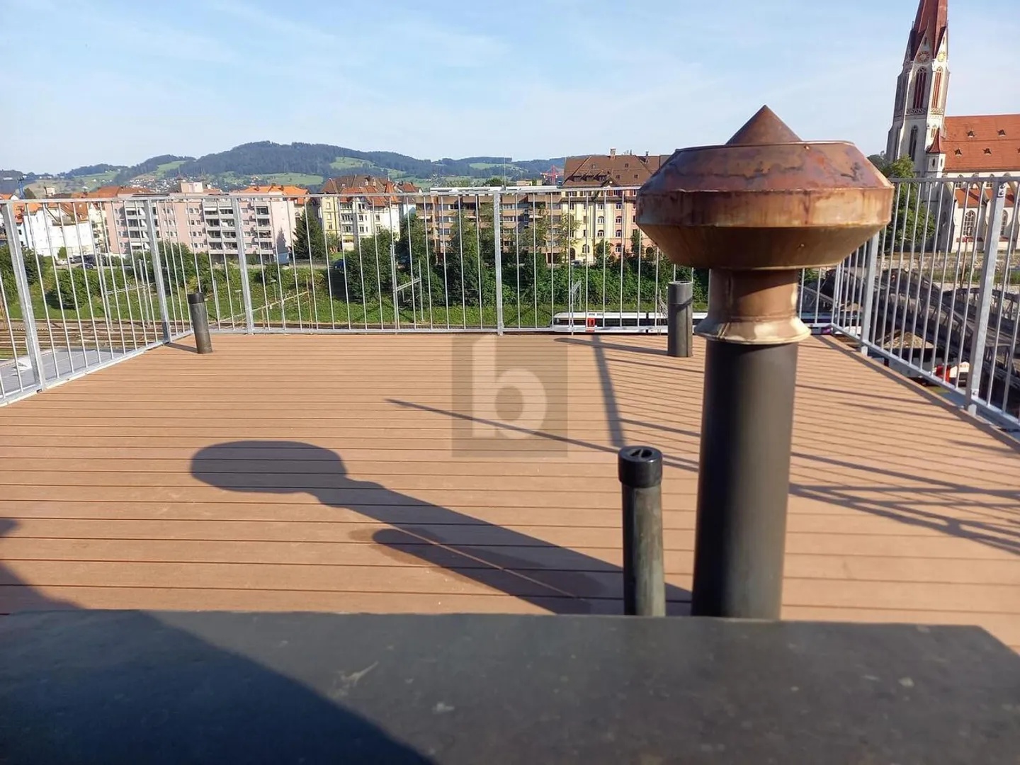 IDYLLIC OLD BUILDING WITH LARGE ROOFTERRACE - Photo 1 of 6