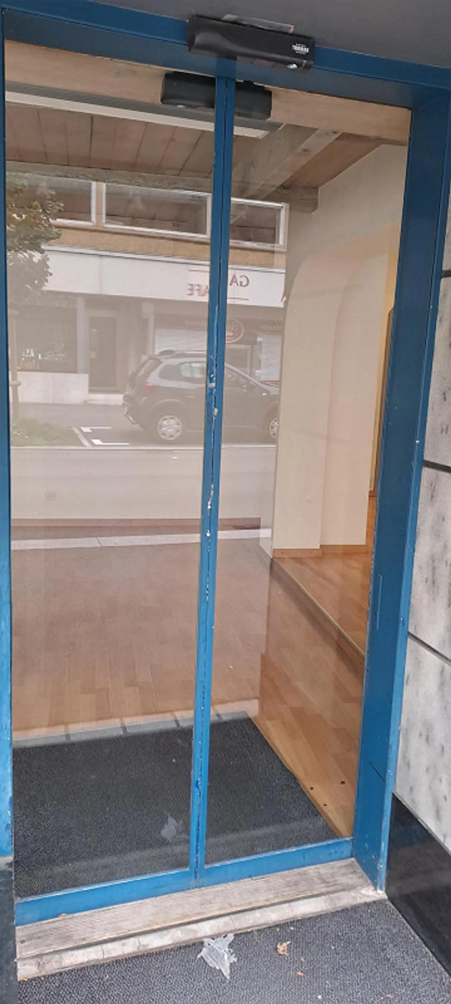 Negozio o ufficio in centro - Affitto negoziabile - Foto 4 di 8