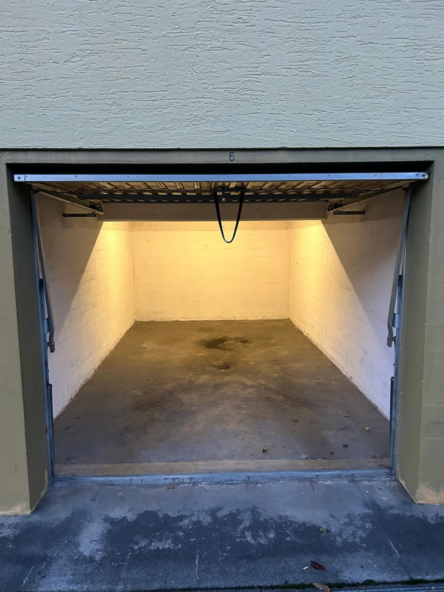 Garagenbox zur Miete in Altdorf - Foto 2 von 3