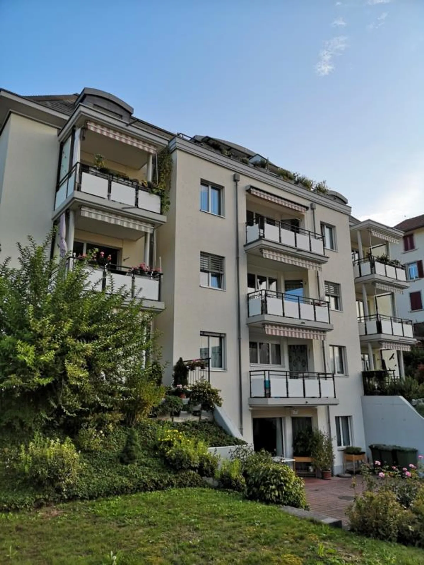 Appartement pour seniors proche de la ville à partir de 65 ans - Photo 1 sur 8