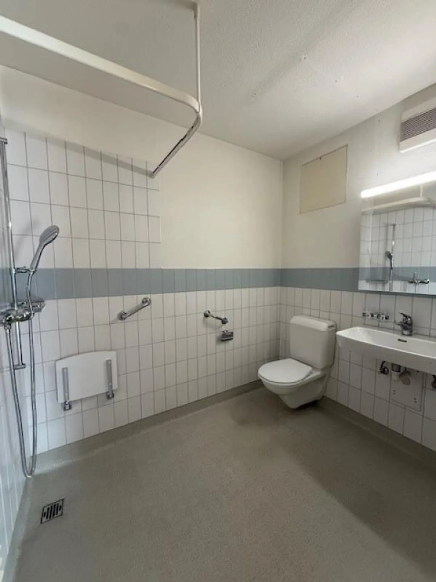 Appartement pour seniors proche de la ville à partir de 65 ans - Photo 7 sur 8