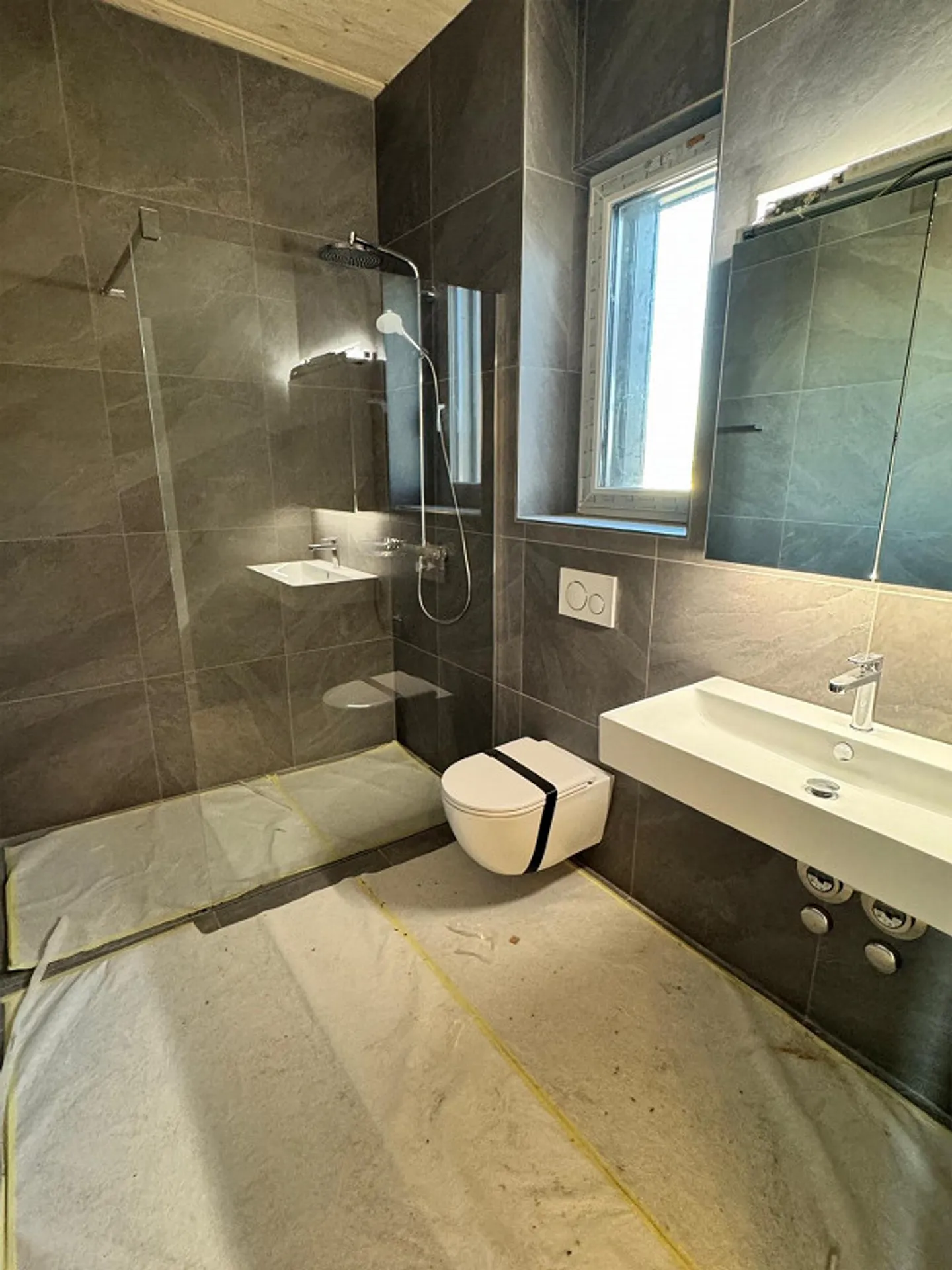 2.5 Zi - Attika Neubau-Wohnung in Kriessern - Foto 12 von 14