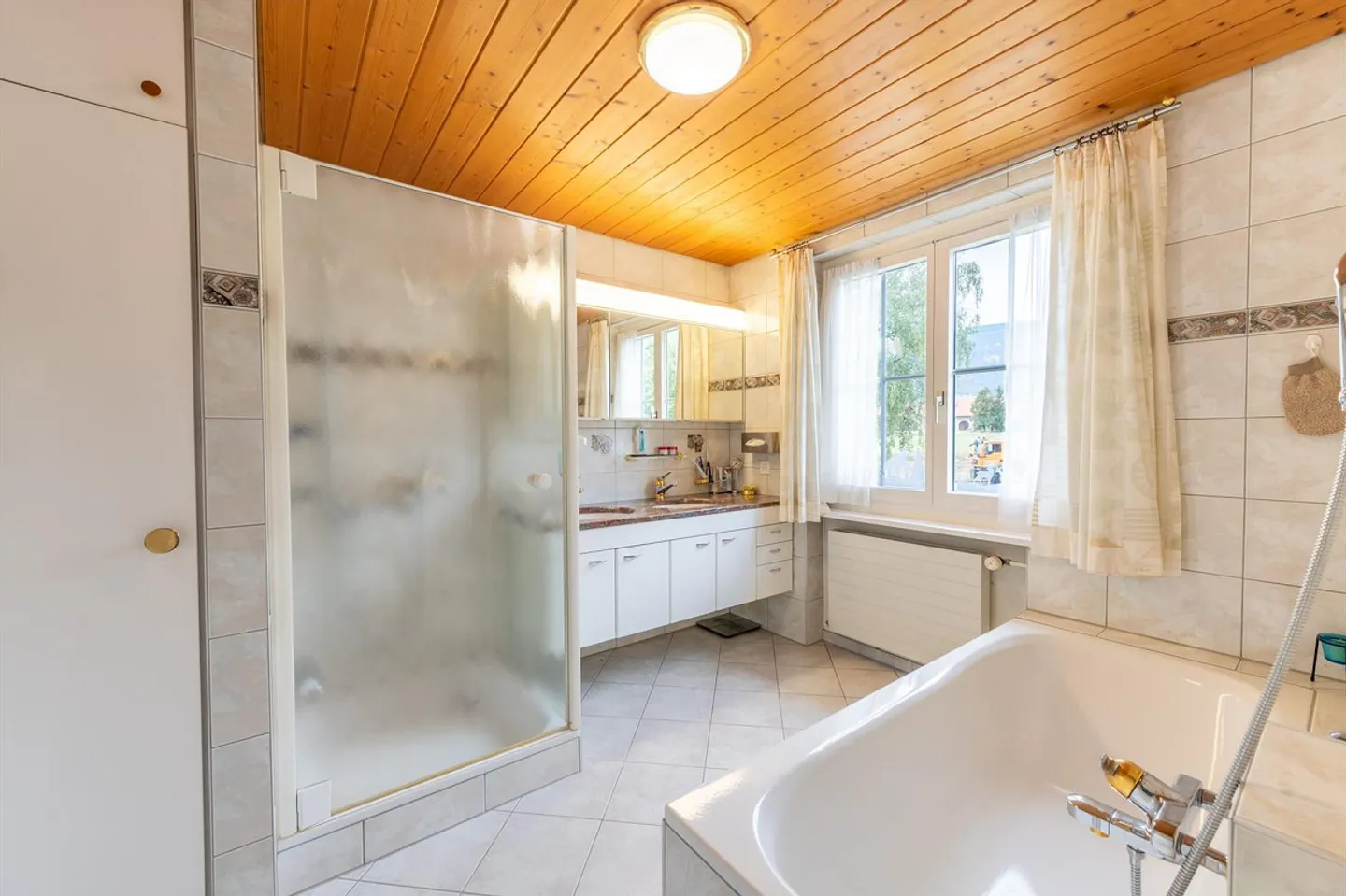 Vivere vicino alla città con molto spazio - Casa a schiera angolare con 460 m² di terreno... - Foto 12 di 13