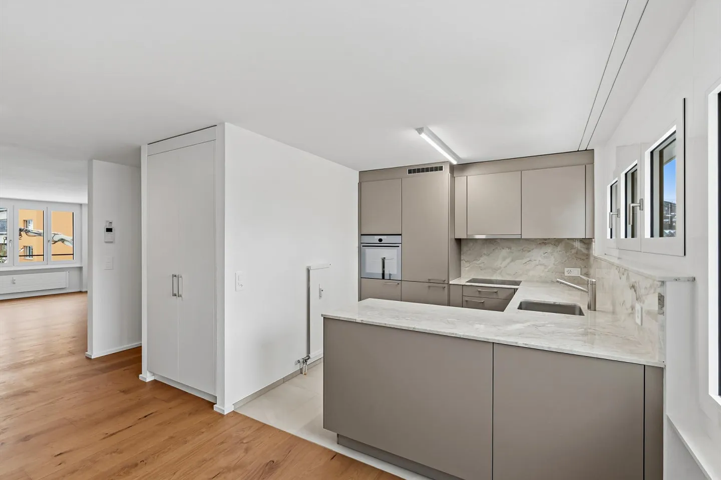 Stilvolles Apartment mit Seeblick - Foto 1 von 10
