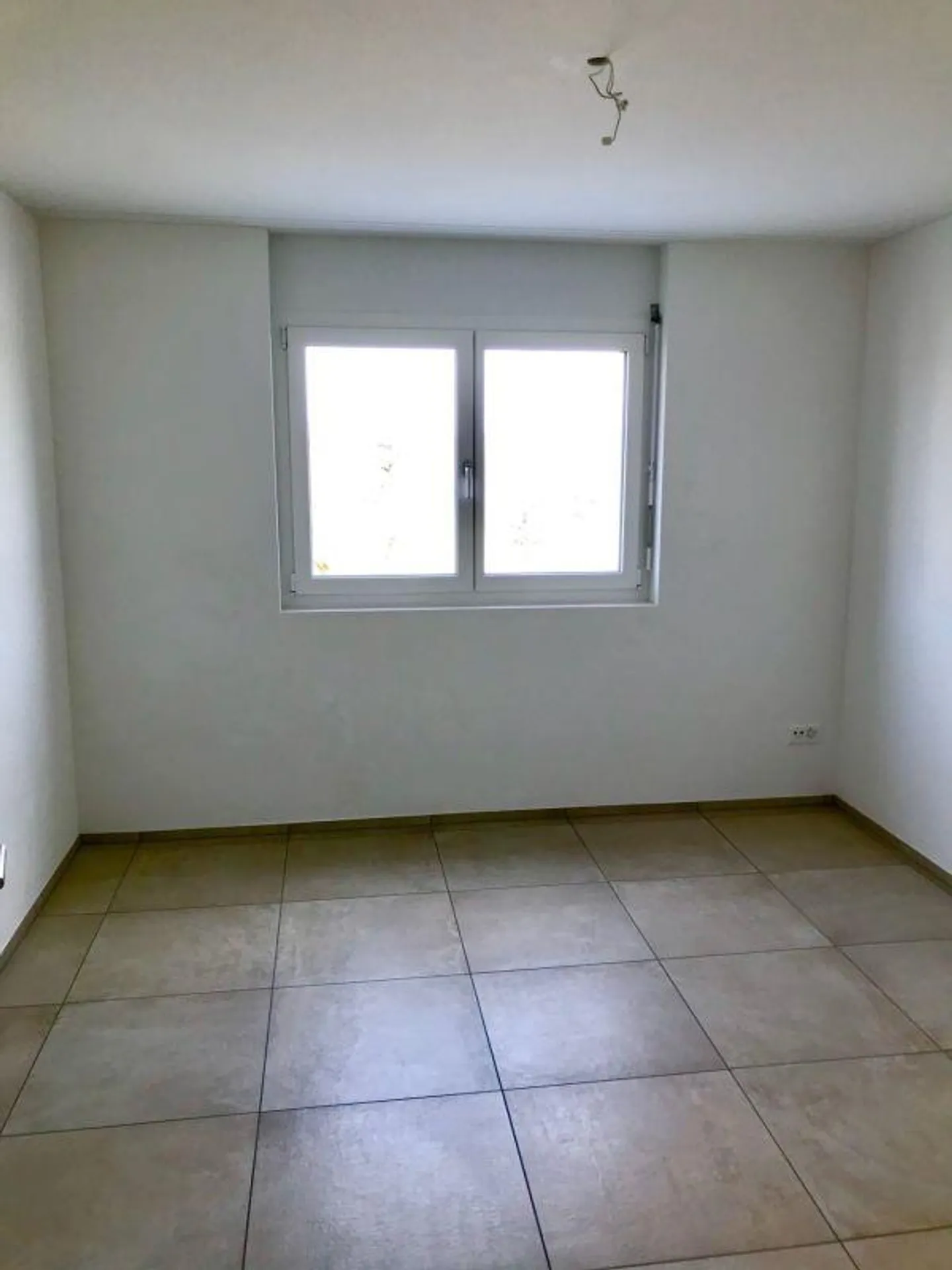 Moderne Wohnung mit sonnigem Balkon - Foto 13 von 15
