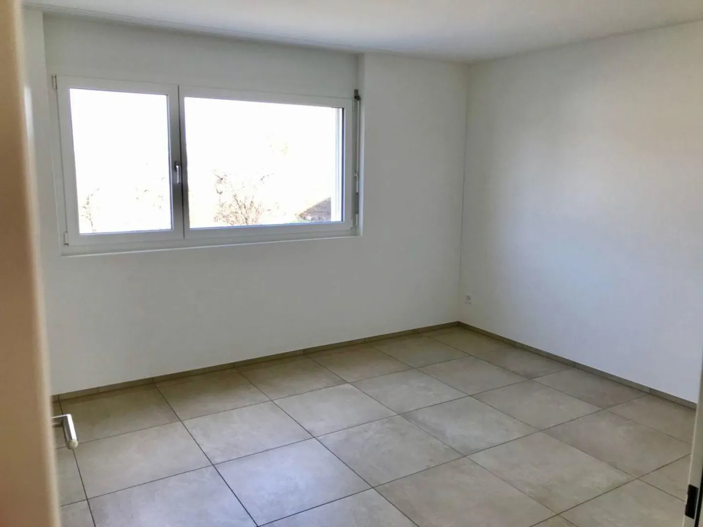 Moderne Wohnung mit sonnigem Balkon - Foto 14 von 15