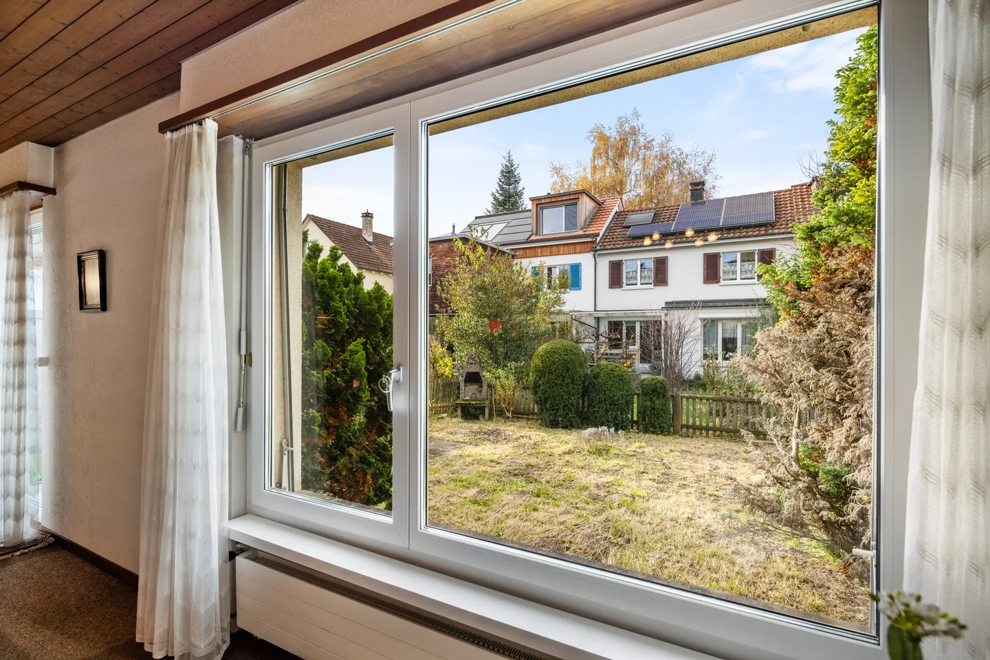 Charming and full of possibilities - Photo 8 of 14