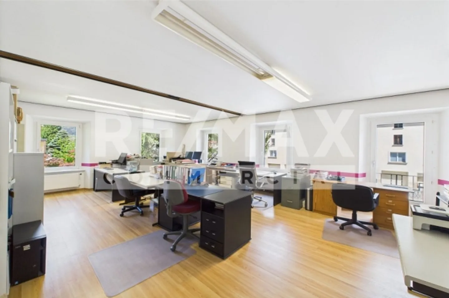 10 Room apartment - Photo 11 of 13