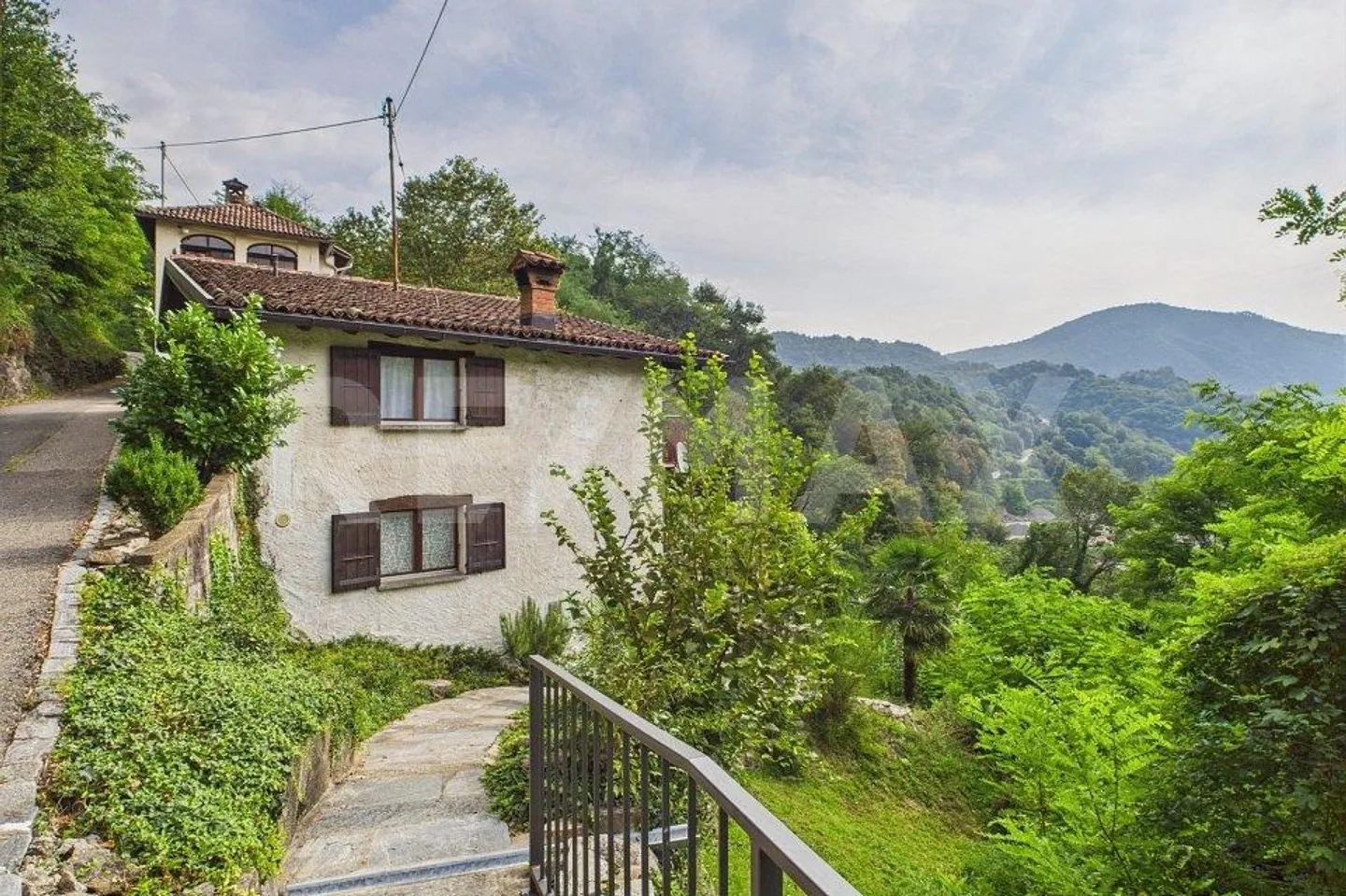 Casa di vacanze affascinante nel verde - Foto 3 di 13