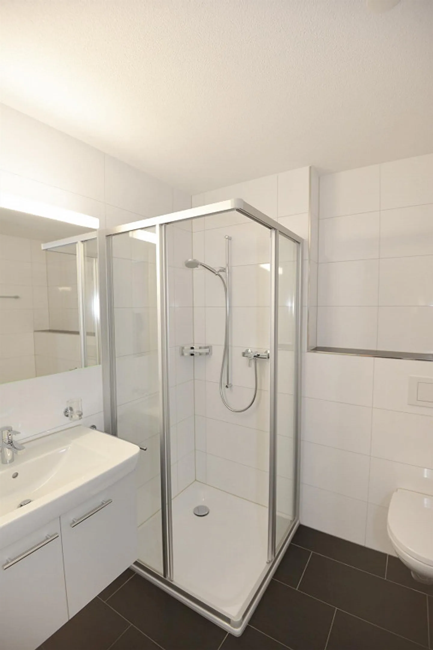 Modernes 3.5 Zimmer-Apartment - Foto 10 von 13