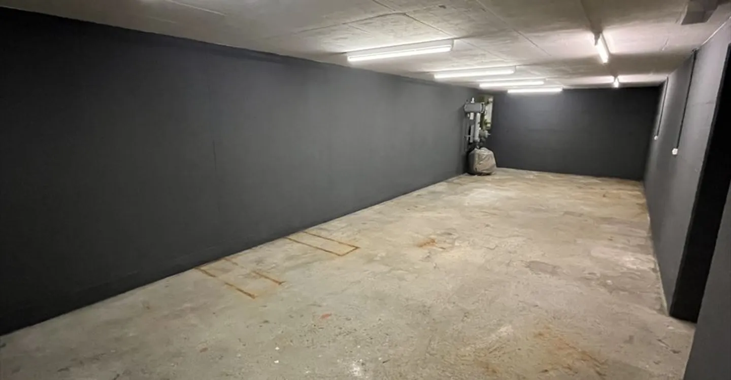 Mischgenutztes Gebäude mieten - Foto 2 von 4