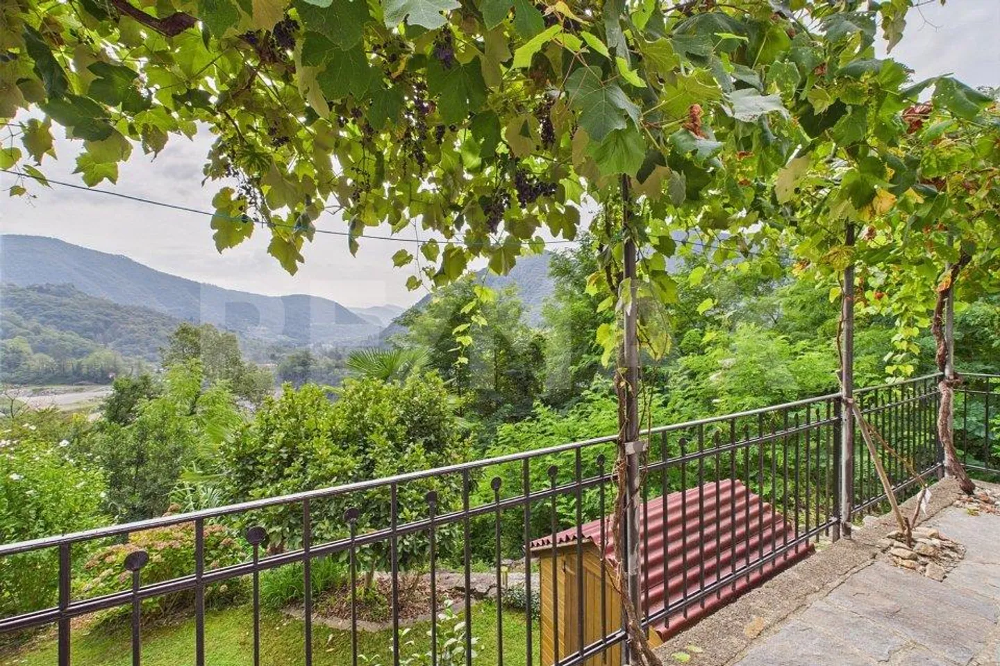 Casa di vacanze affascinante nel verde - Foto 12 di 13