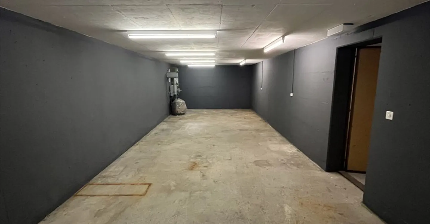 Mischgenutztes Gebäude mieten - Foto 3 von 4