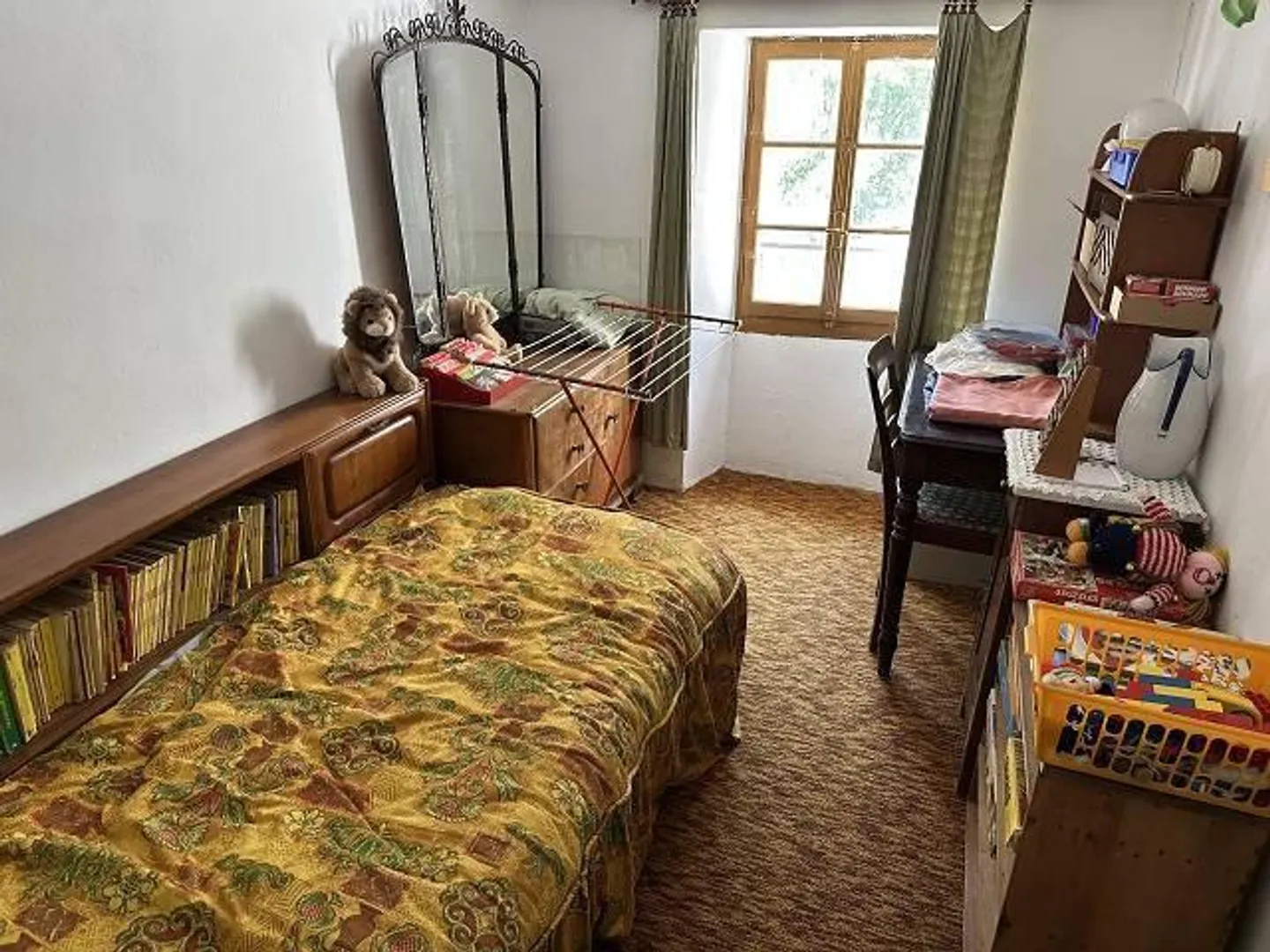 «grosses Anwesen mit viel Wiese und Wald an sehr sonniger, ruhiger Aussichtslage / grande proprietà con prato e bosco» - Foto 9 von 32