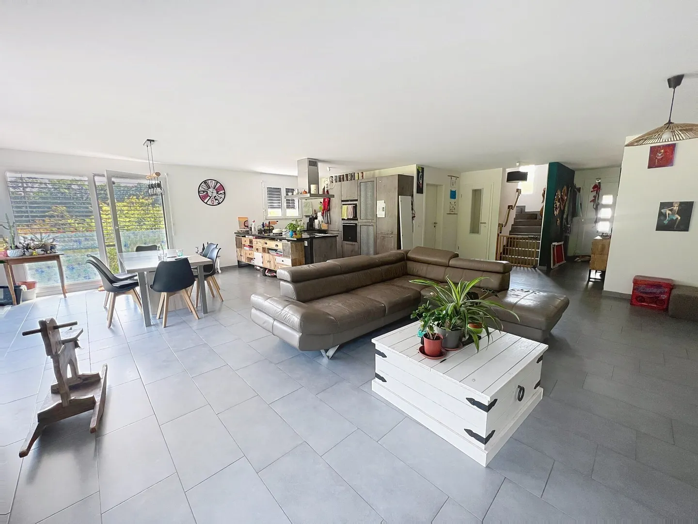 Twin Villa - Photo 2 of 9