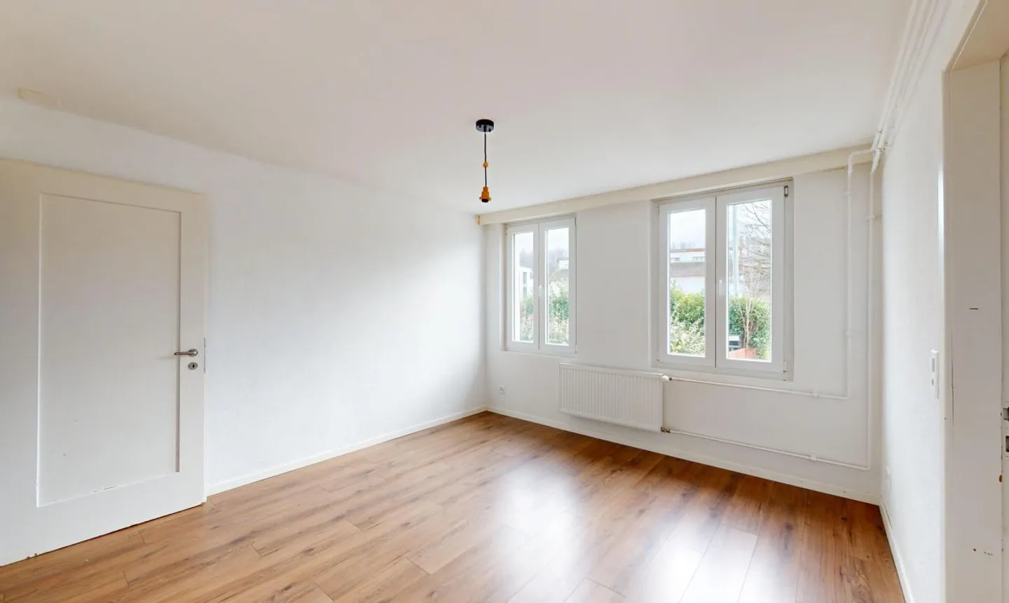Fully rented investment property with 4.2% gross yield - Photo 4 of 13