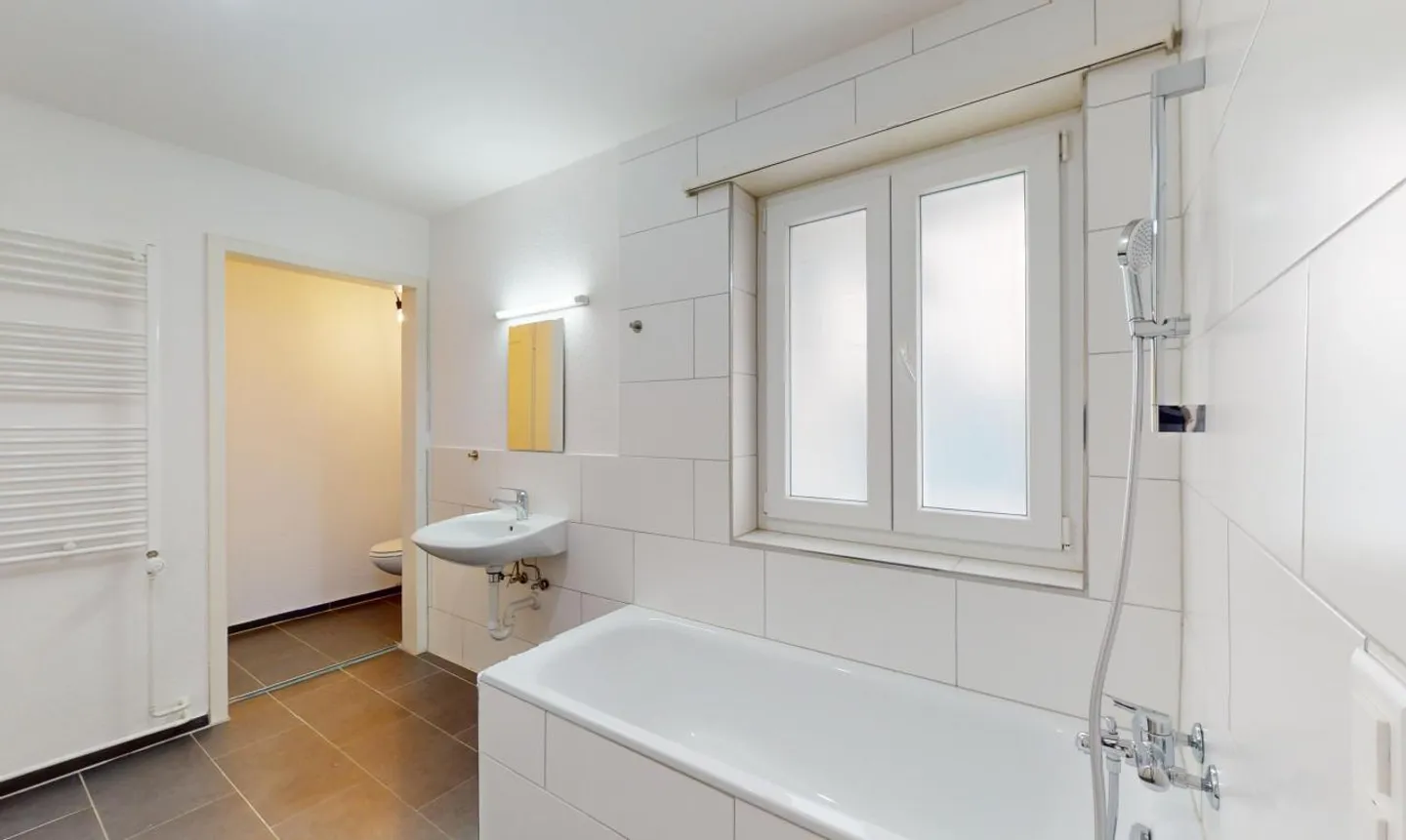 Fully rented investment property with 4.2% gross yield - Photo 7 of 13